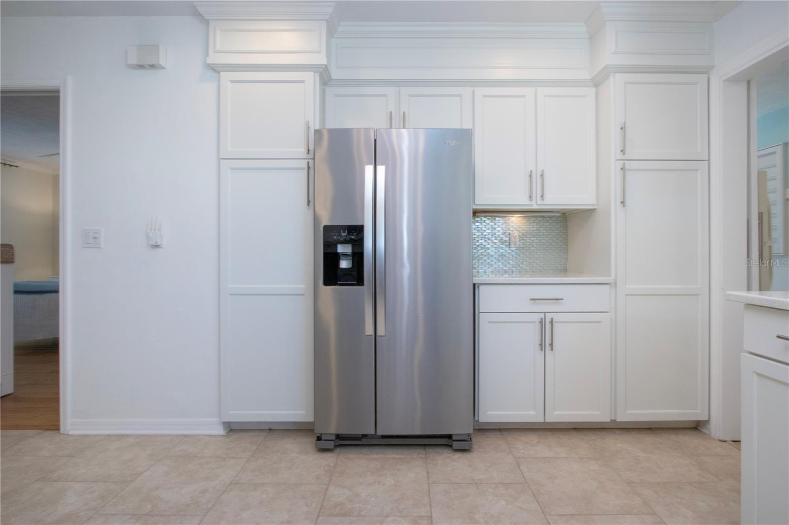 2466 BREAKWATER CIR, SARASOTA, FL, 34231