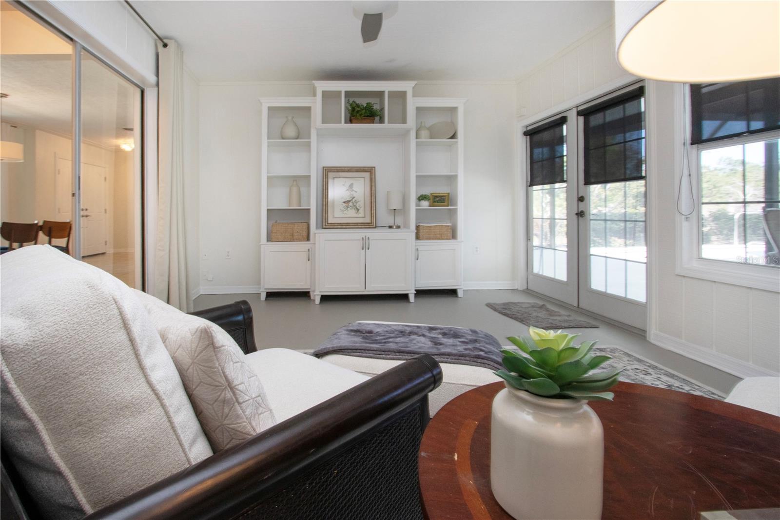 2466 BREAKWATER CIR, SARASOTA, FL, 34231