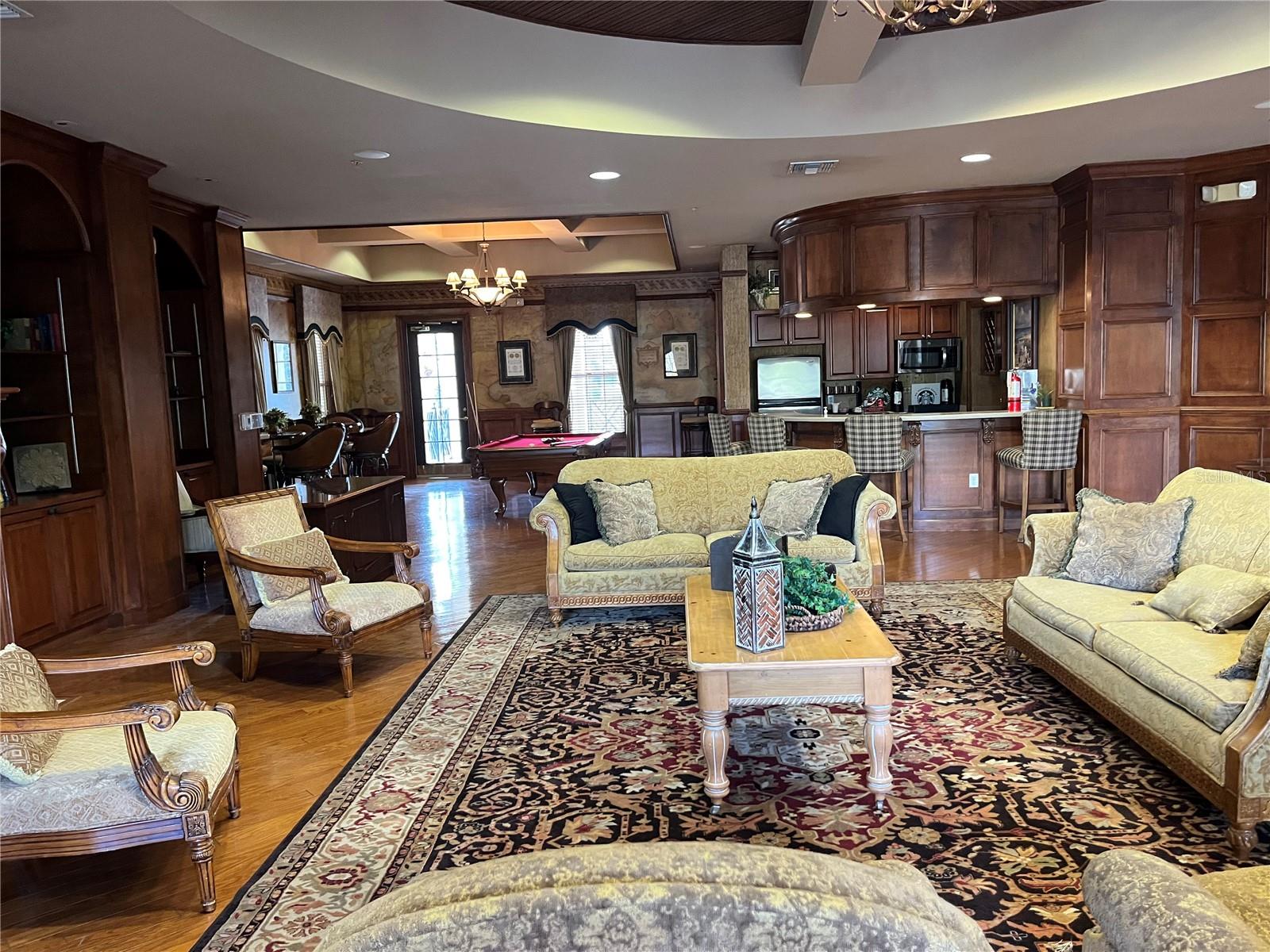 3561 CONROY RD #214, ORLANDO, FL, 32839