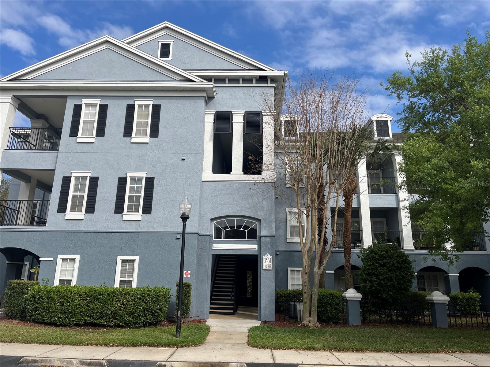 3561 CONROY RD #214, ORLANDO, FL, 32839