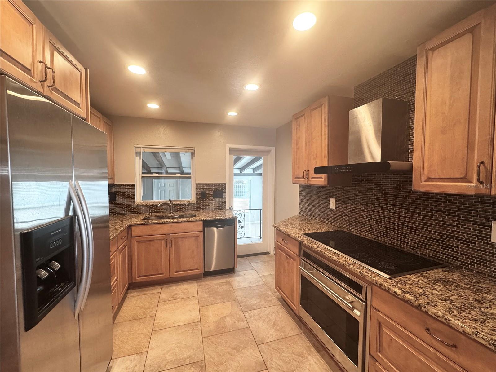 2717 GROVE PL, SARASOTA, FL, 34239