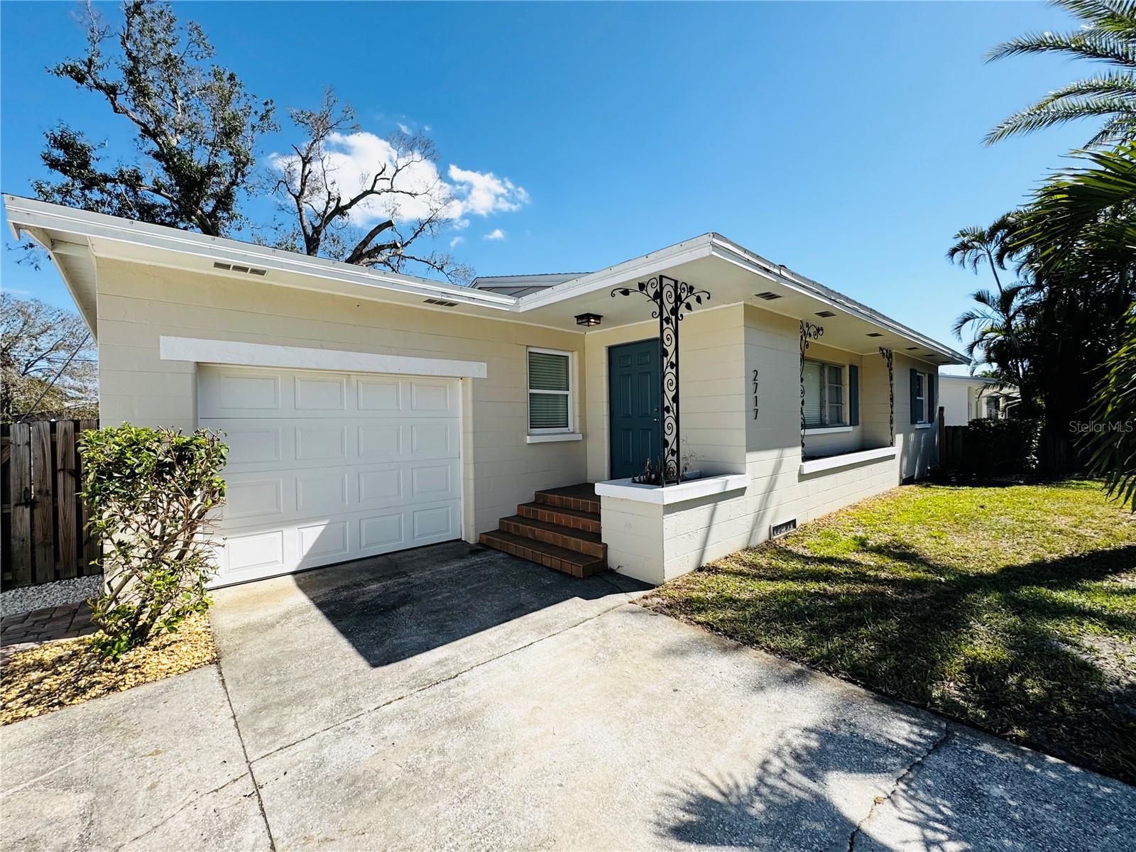 2717 GROVE PL, SARASOTA, FL, 34239