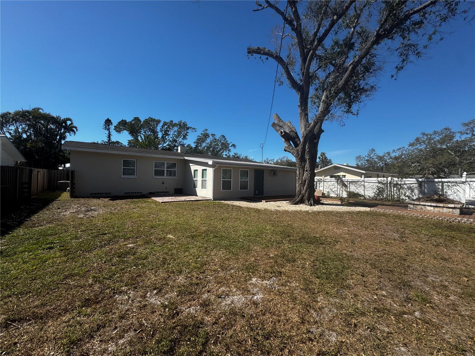 2717 GROVE PL, SARASOTA, FL, 34239