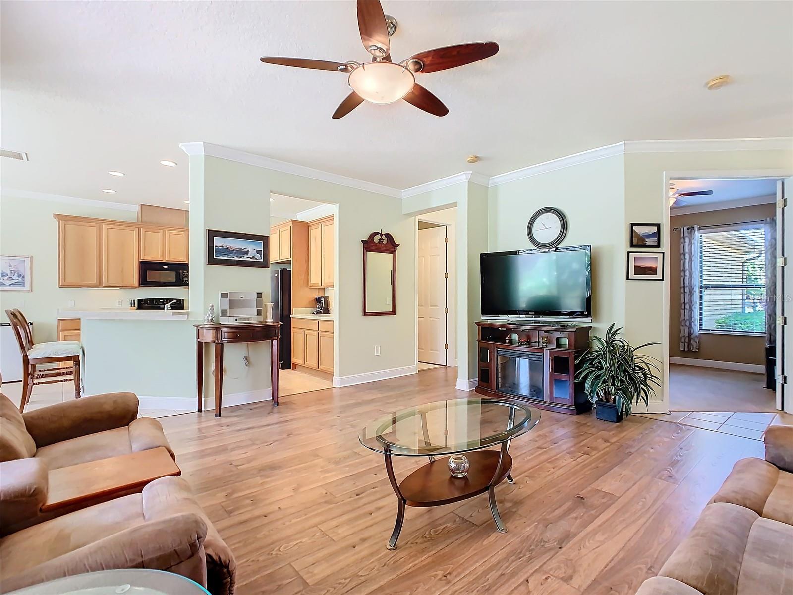 400 INDIAN WELLS AVE, POINCIANA, FL, 34759