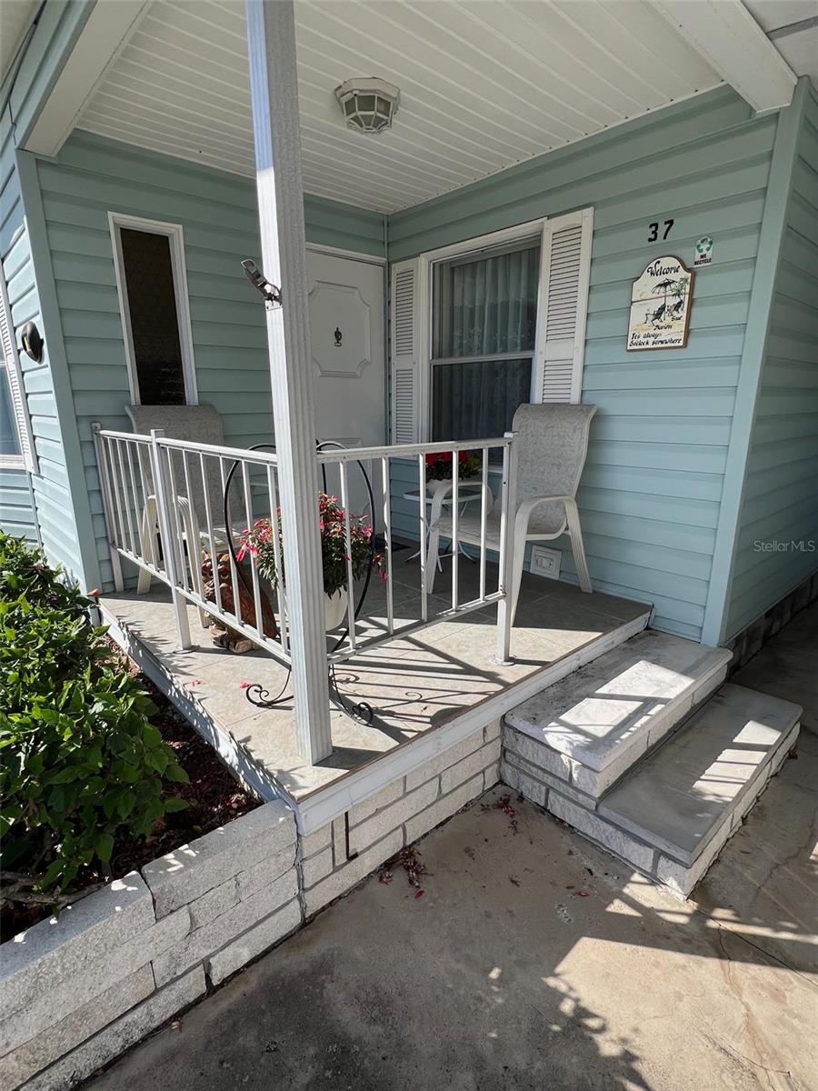 TB8353889 Property Photo