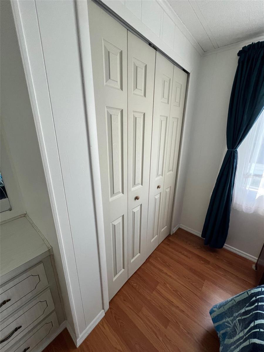 TB8353889 Property Photo