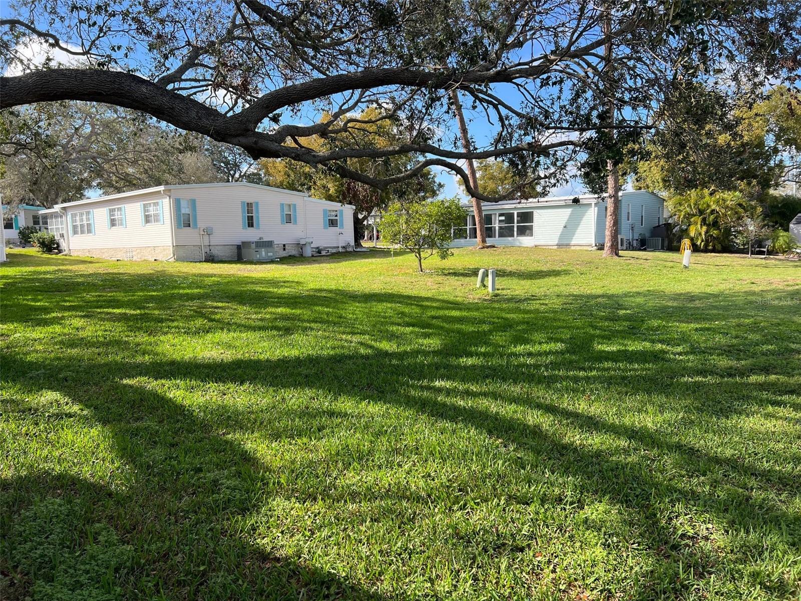 TB8353889 Property Photo