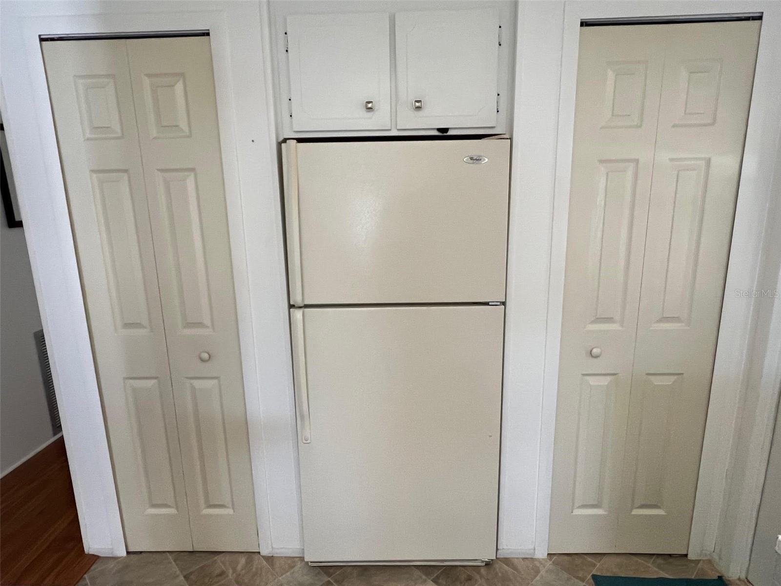 TB8353889 Property Photo