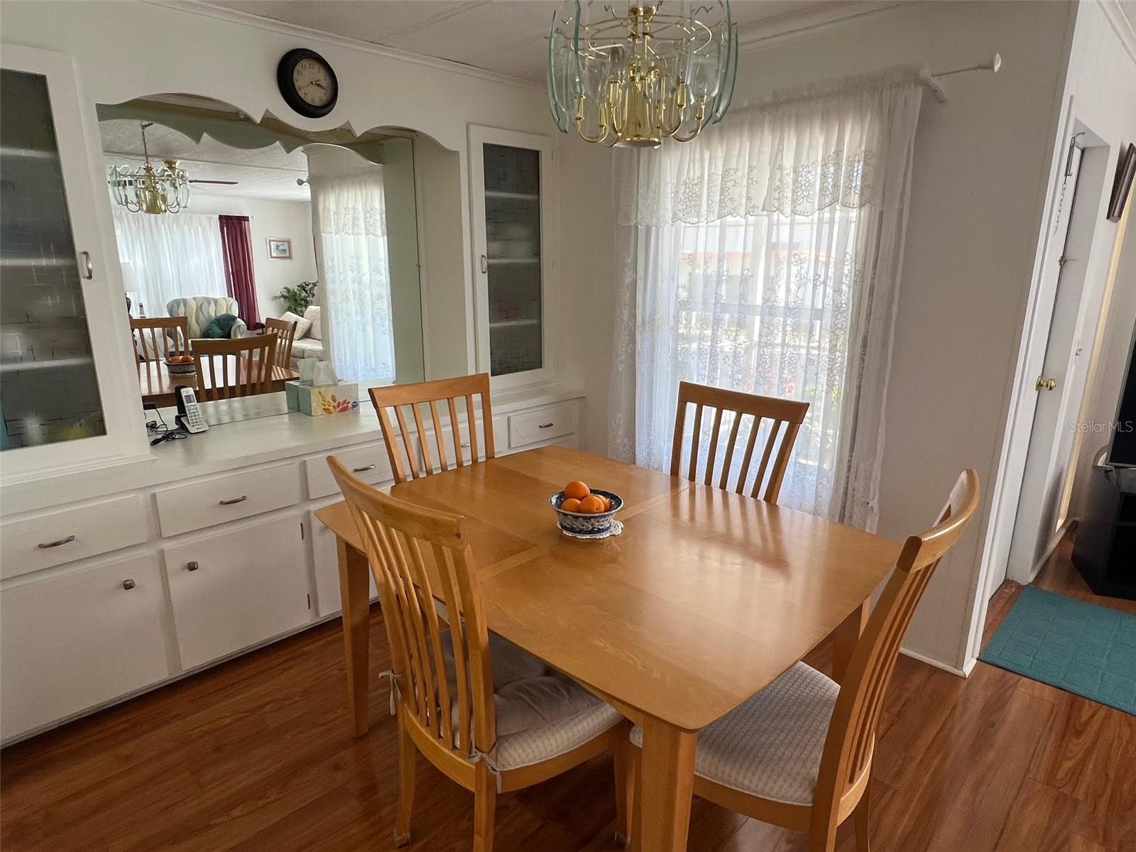 TB8353889 Property Photo