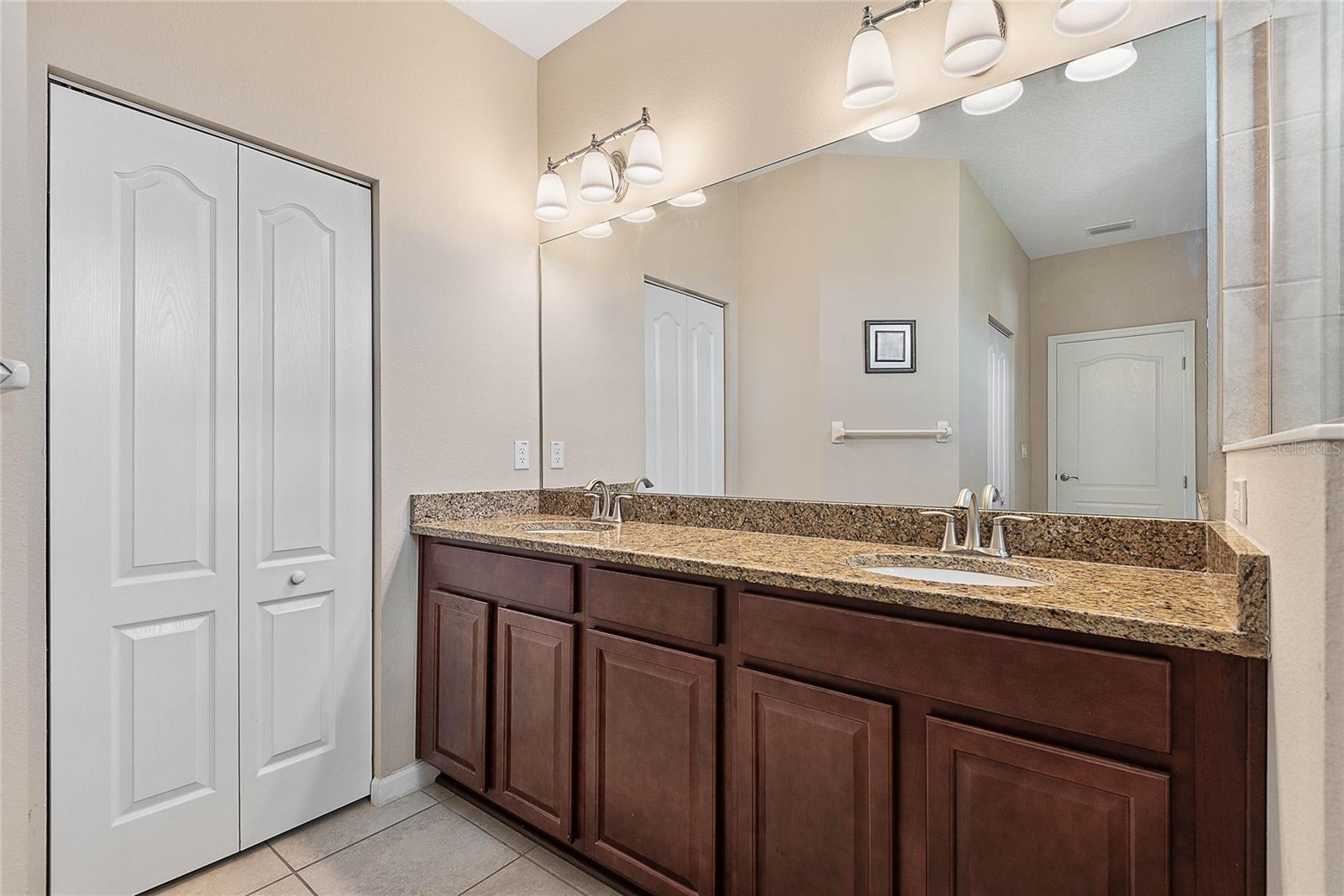 35 LINDSAY DR, PALM COAST, FL, 32137