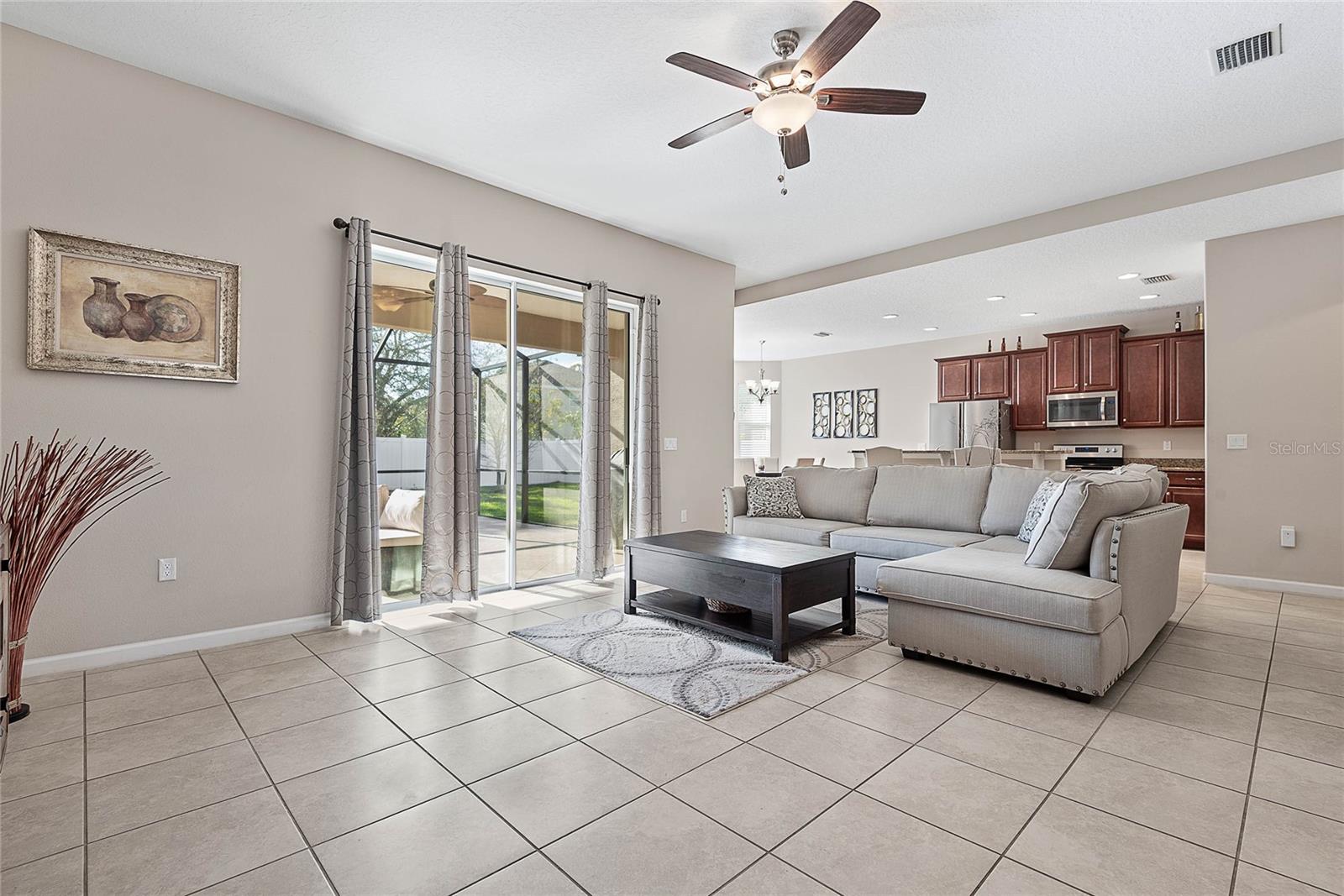 35 LINDSAY DR, PALM COAST, FL, 32137