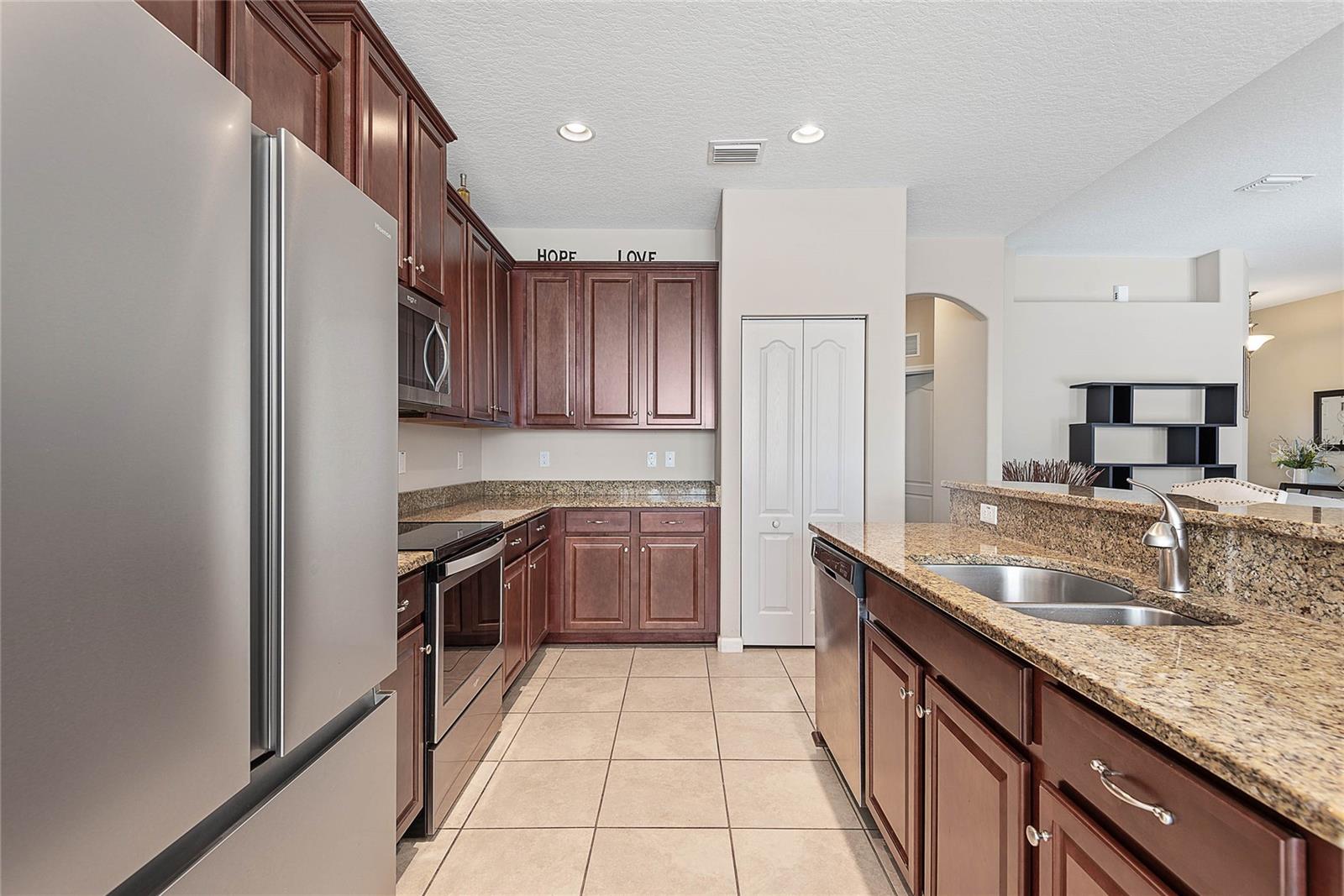 35 LINDSAY DR, PALM COAST, FL, 32137