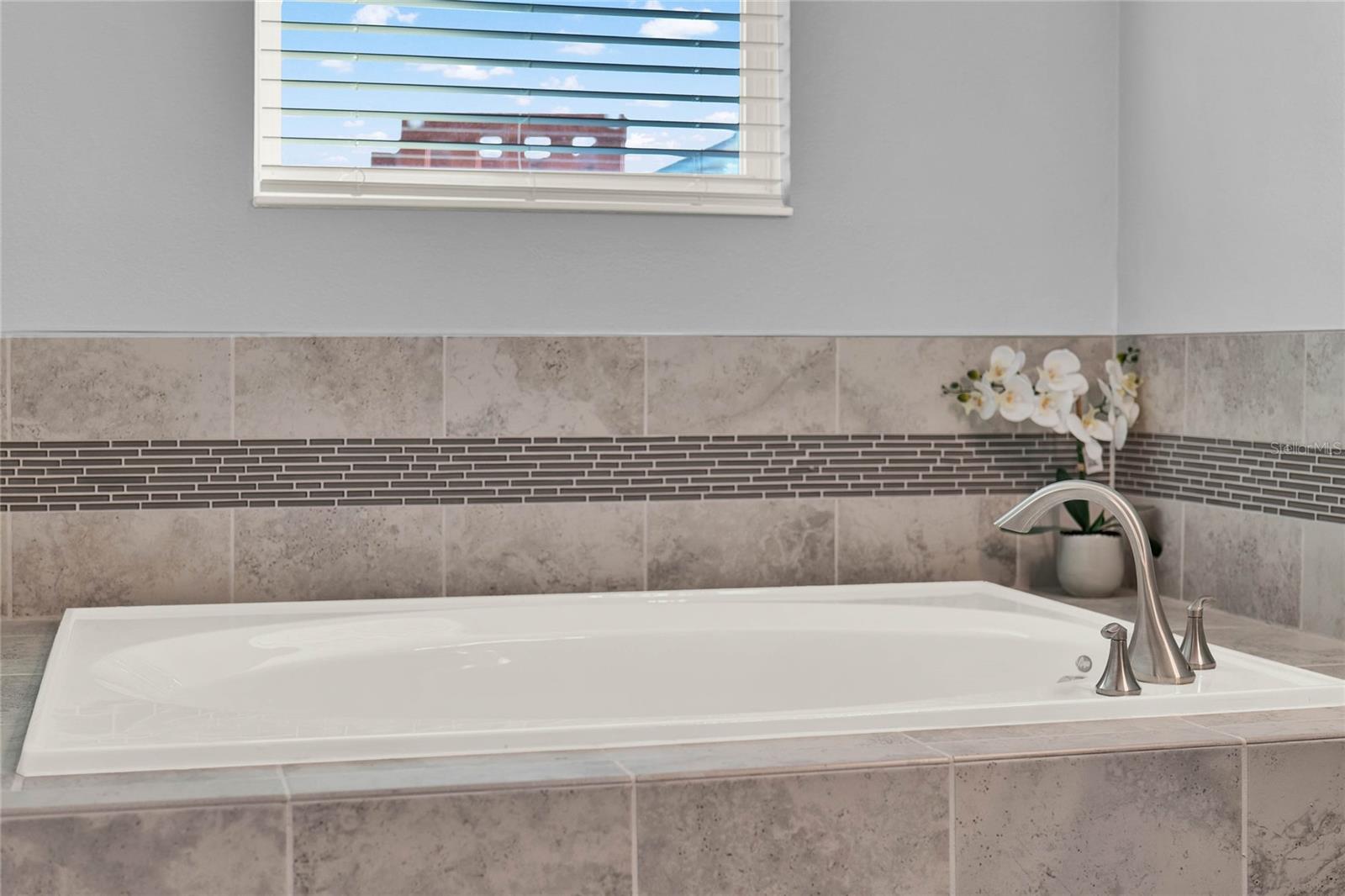 12136 GRAMMAR LN, ORLANDO, FL, 32832