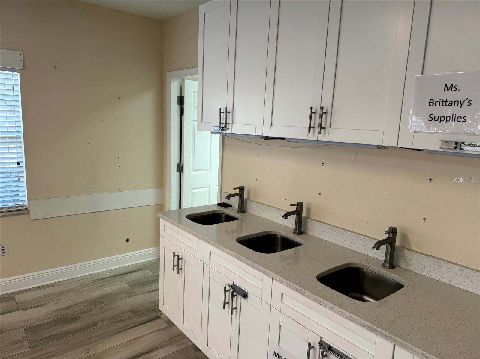 11309 COUNTRYWAY BLVD, TAMPA, FL, 33626