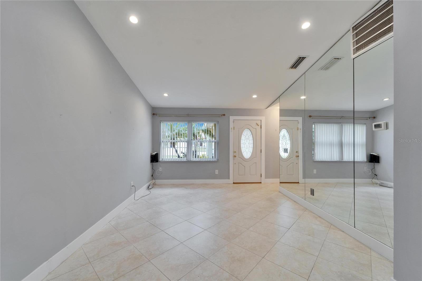 14112 FARMINGTON BLVD, TAMPA, FL, 33625