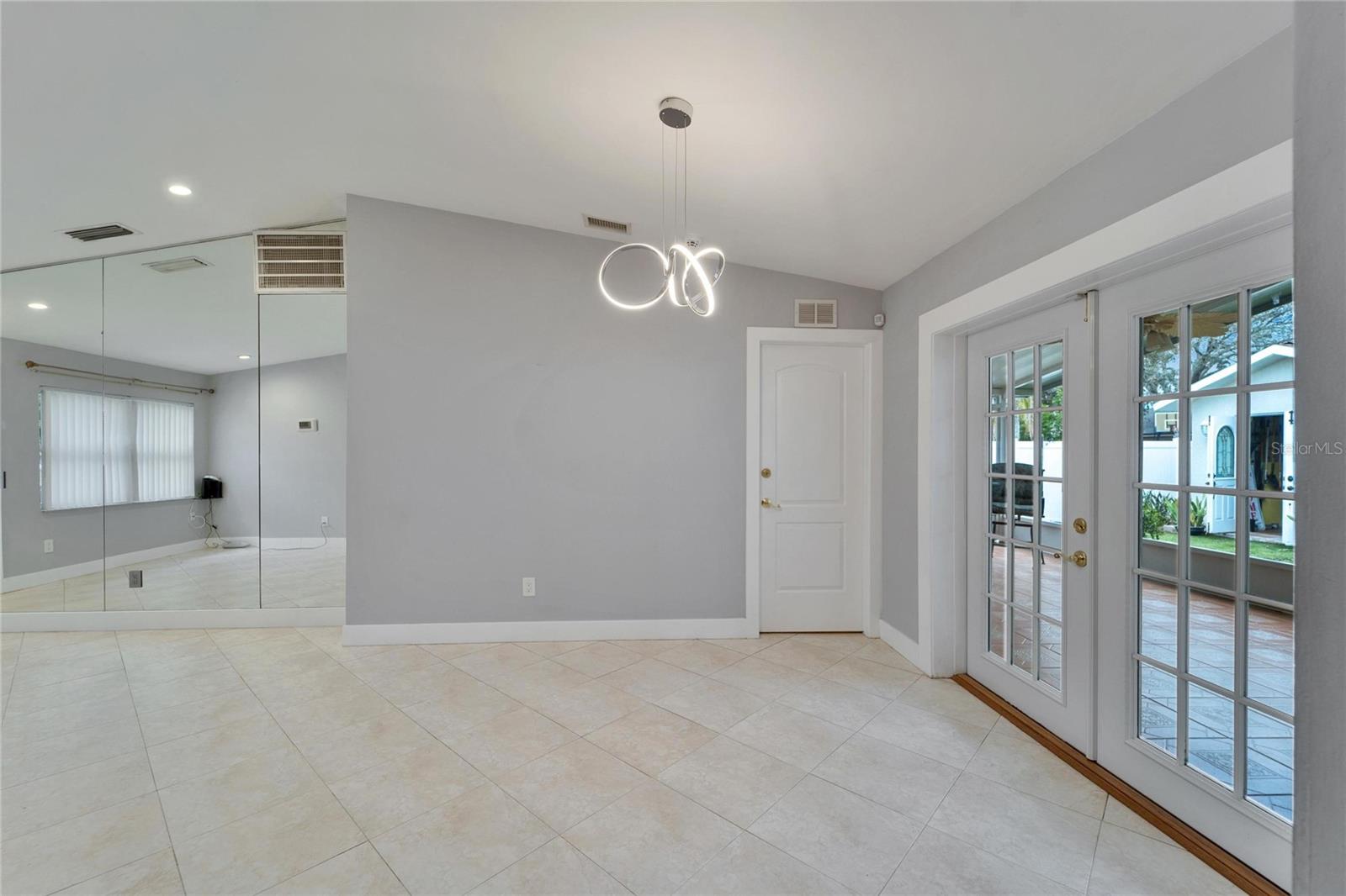 14112 FARMINGTON BLVD, TAMPA, FL, 33625