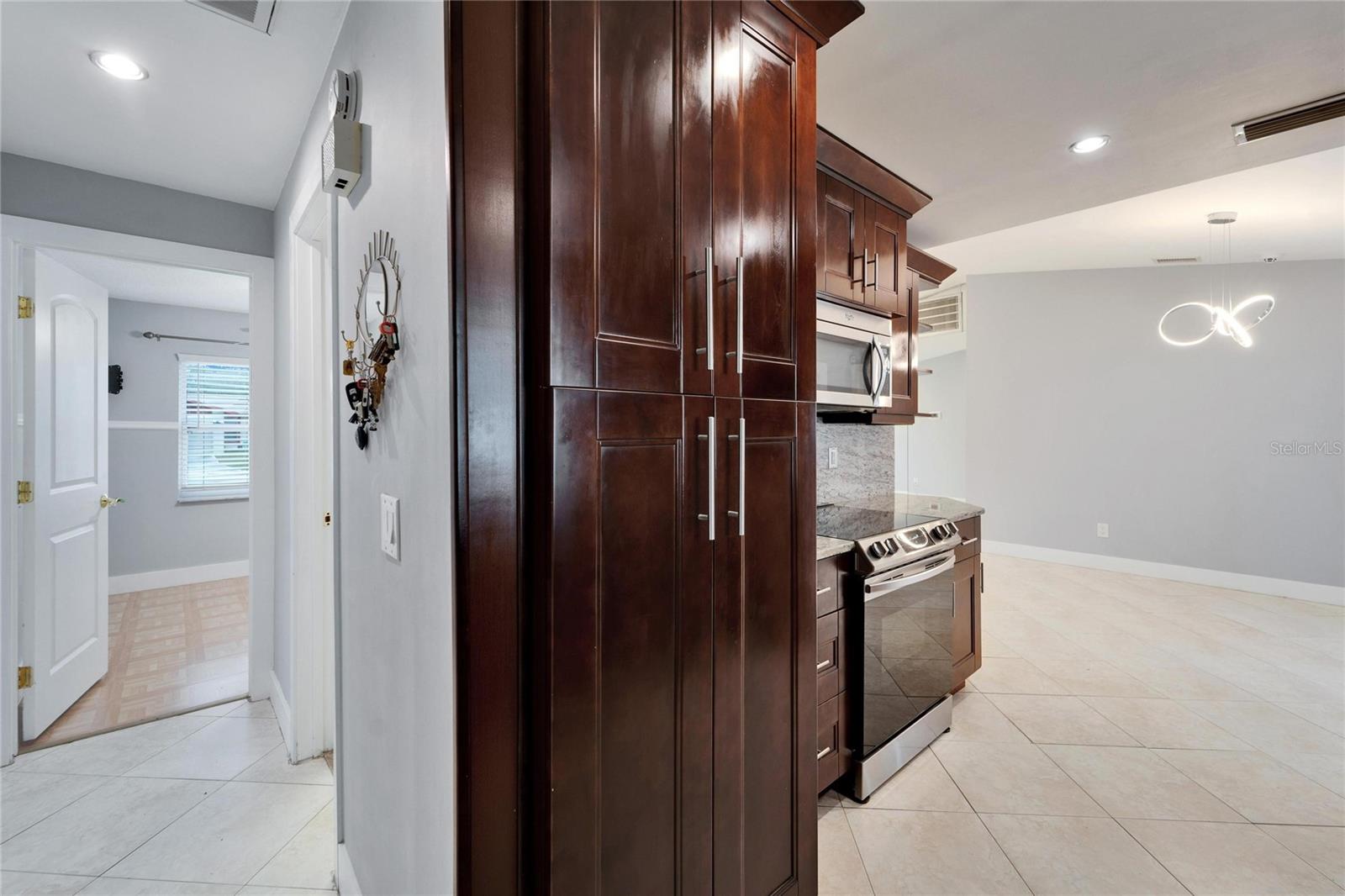 14112 FARMINGTON BLVD, TAMPA, FL, 33625