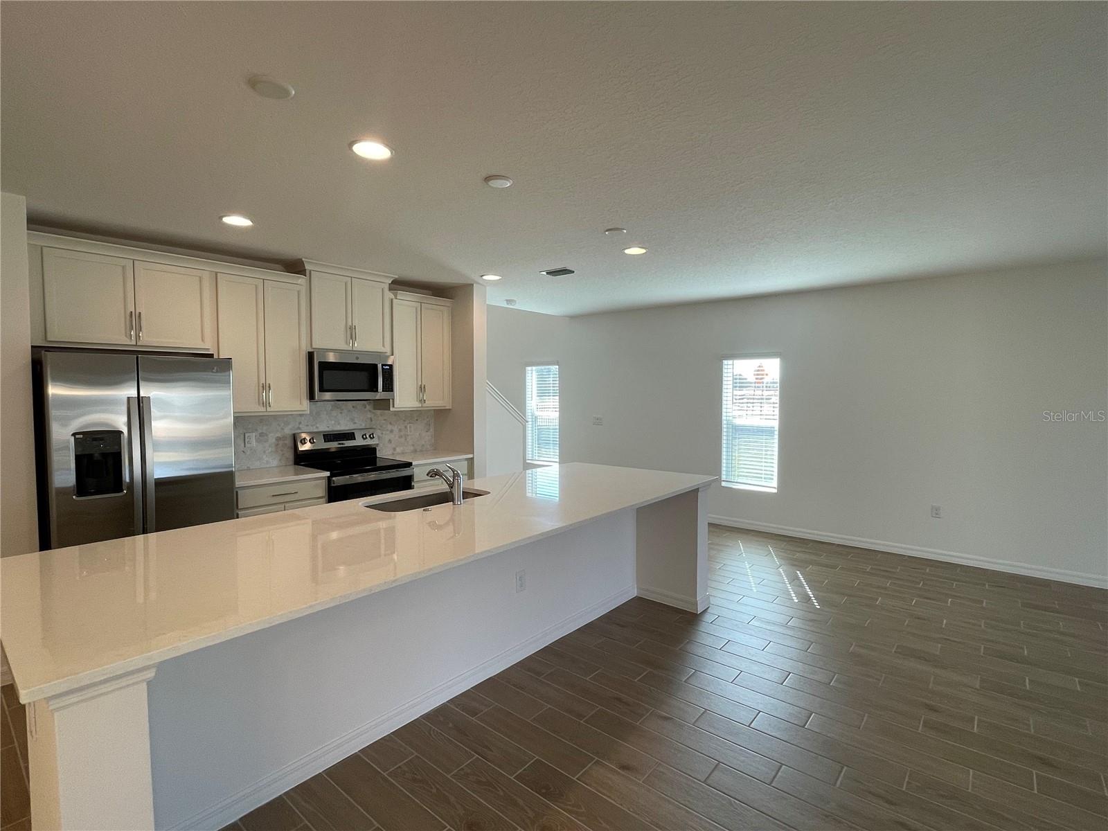 2202 BASS CATCHER DR, DAVENPORT, FL, 33837