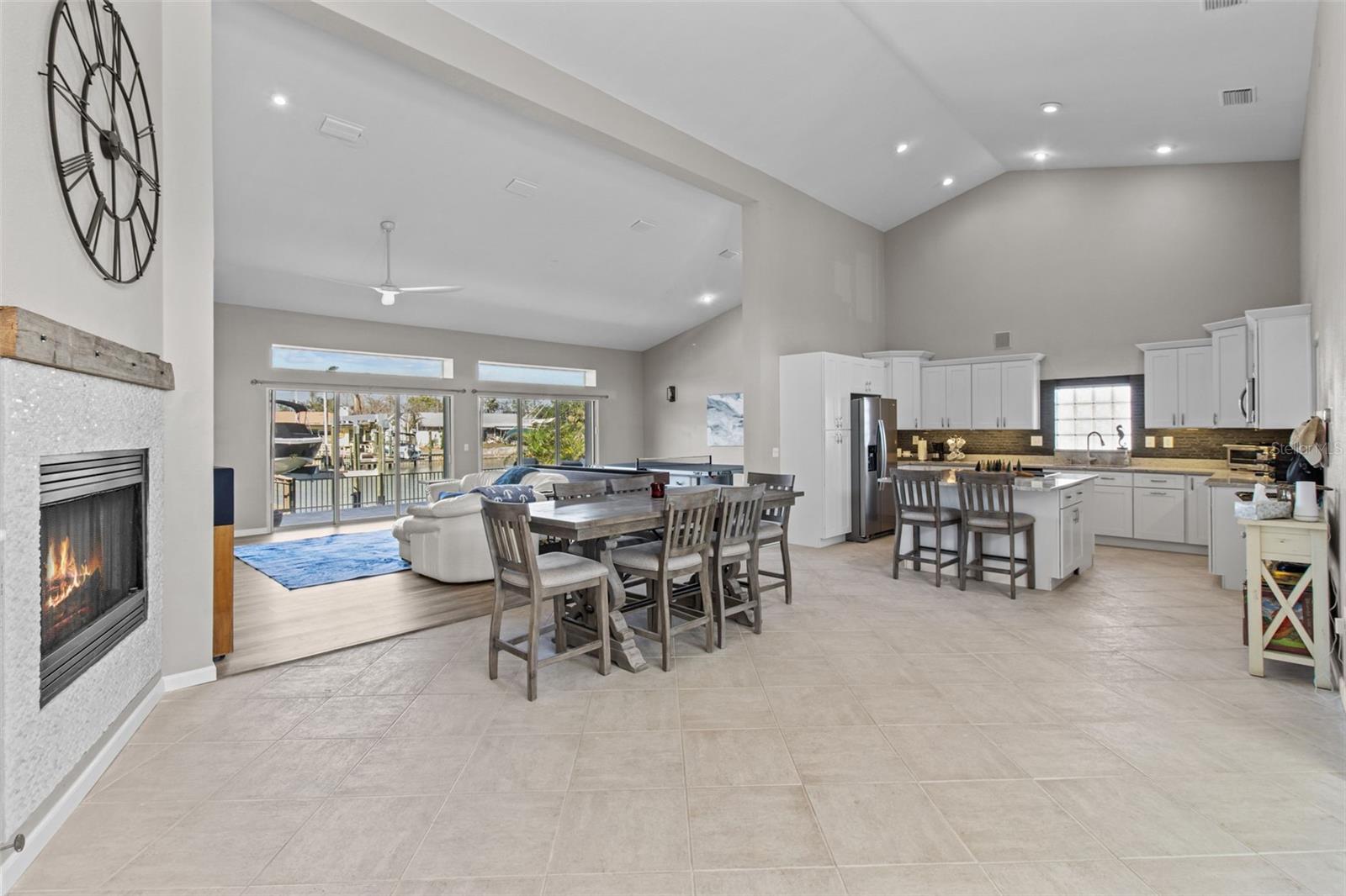 7945 1ST AVE S, ST PETERSBURG, FL, 33707