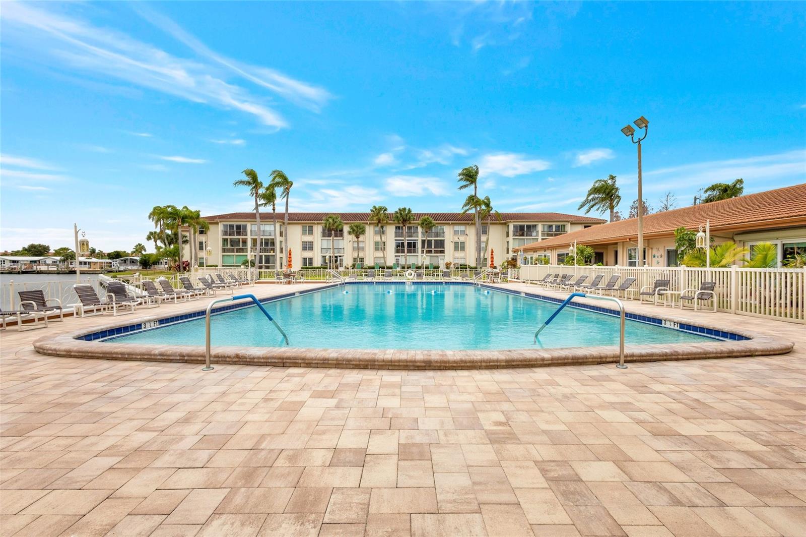 19029 US HIGHWAY 19 N #17A, CLEARWATER, FL, 33764