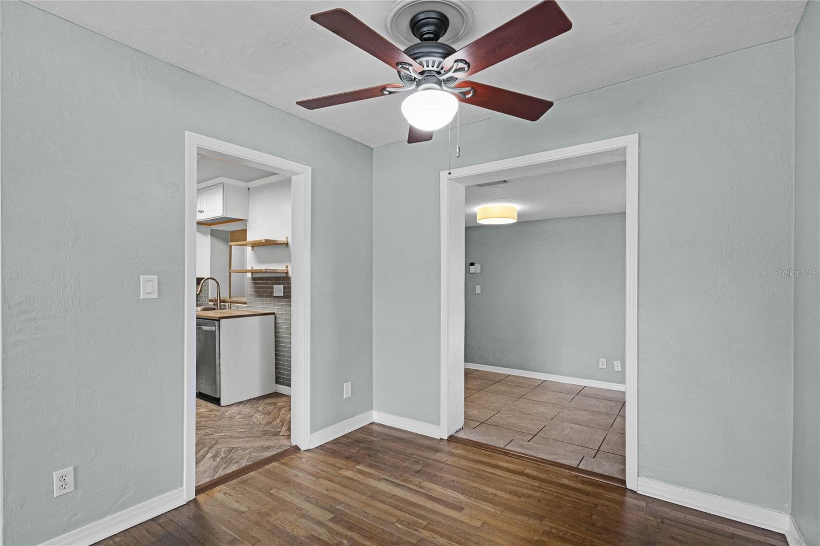 864 NAPLES DR, ORLANDO, FL, 32804