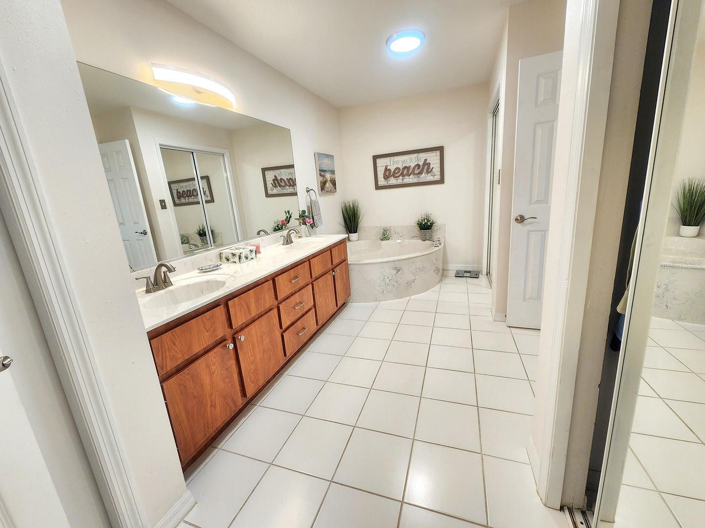8585 NW 162ND CT, MORRISTON, FL, 32668