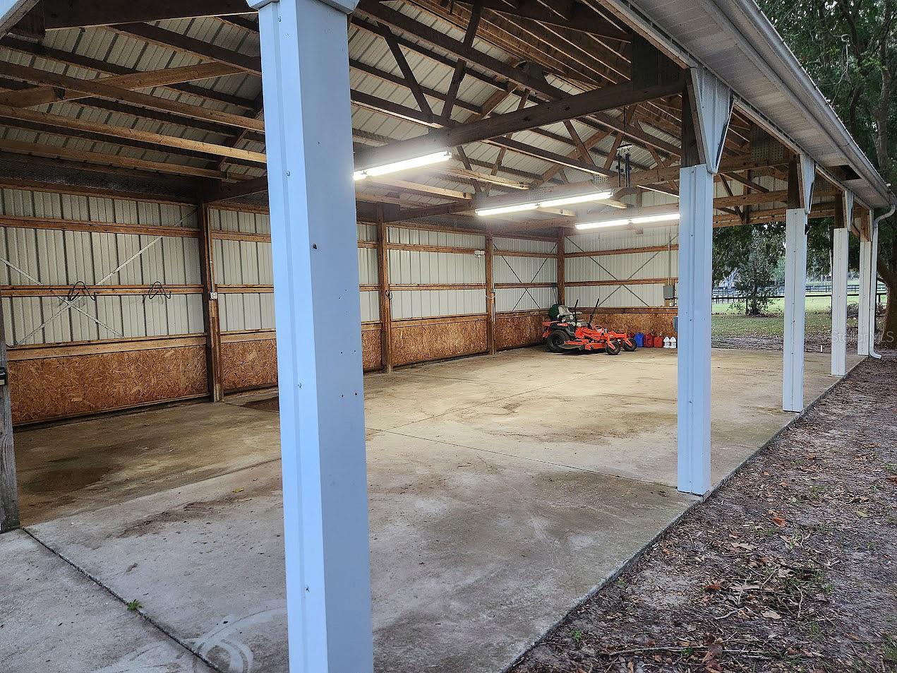 8585 NW 162ND CT, MORRISTON, FL, 32668