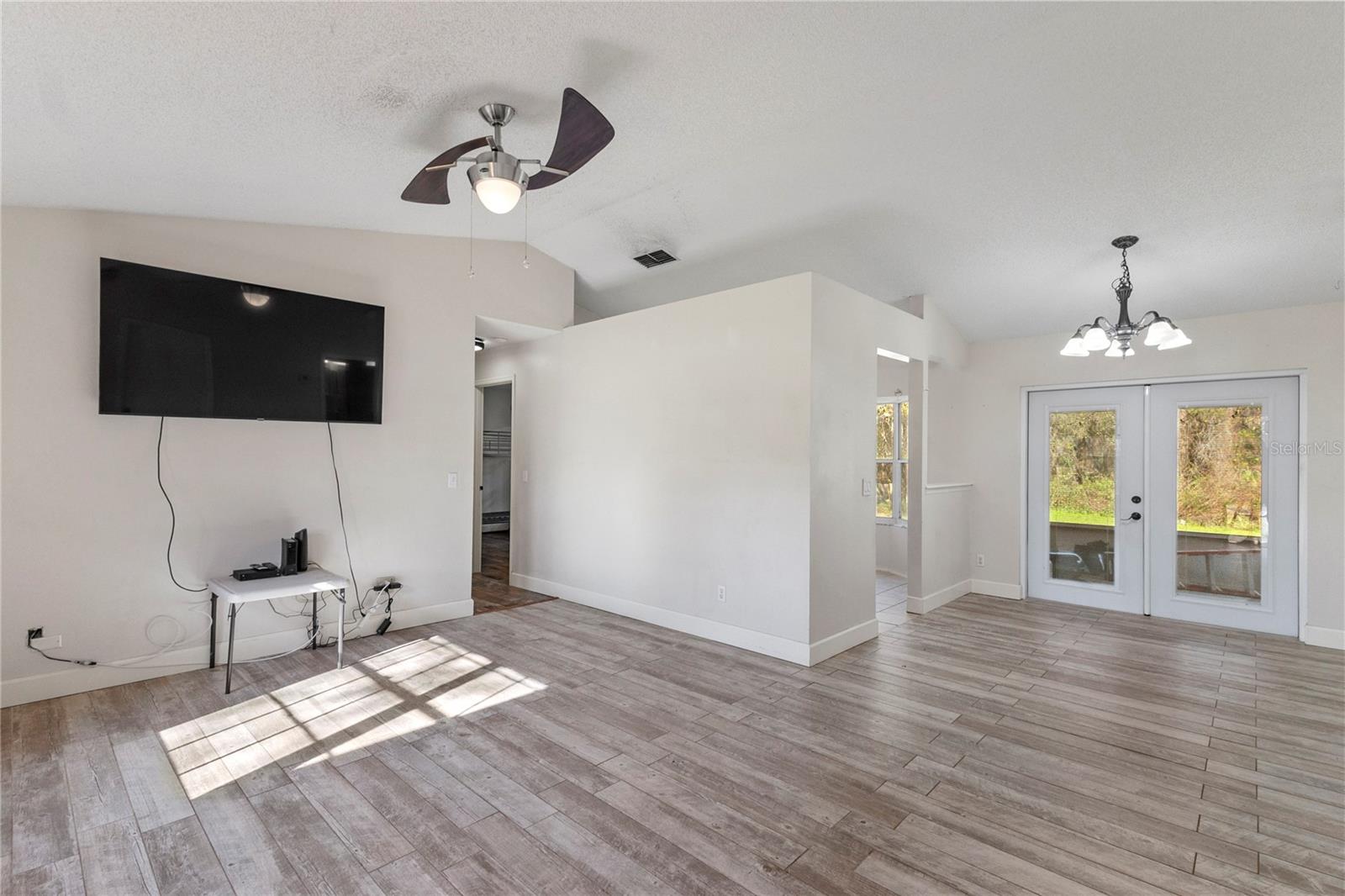 3220 WHITEHORSE CT, DELTONA, FL, 32738