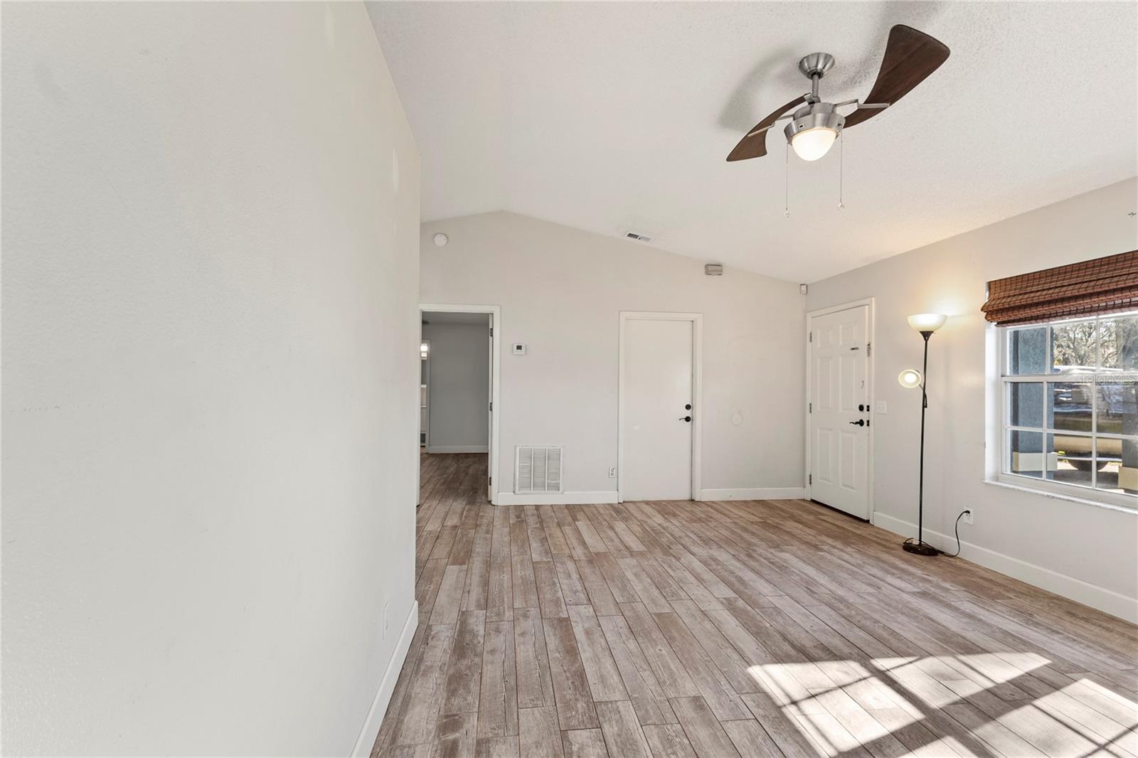 3220 WHITEHORSE CT, DELTONA, FL, 32738