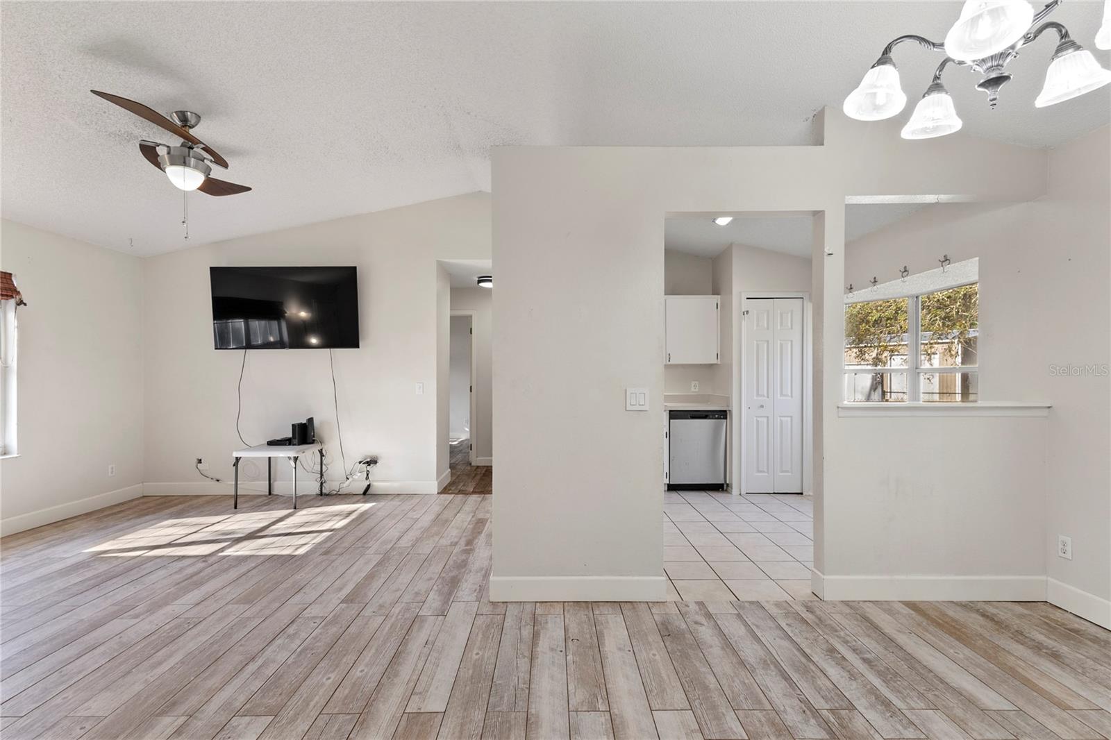 3220 WHITEHORSE CT, DELTONA, FL, 32738