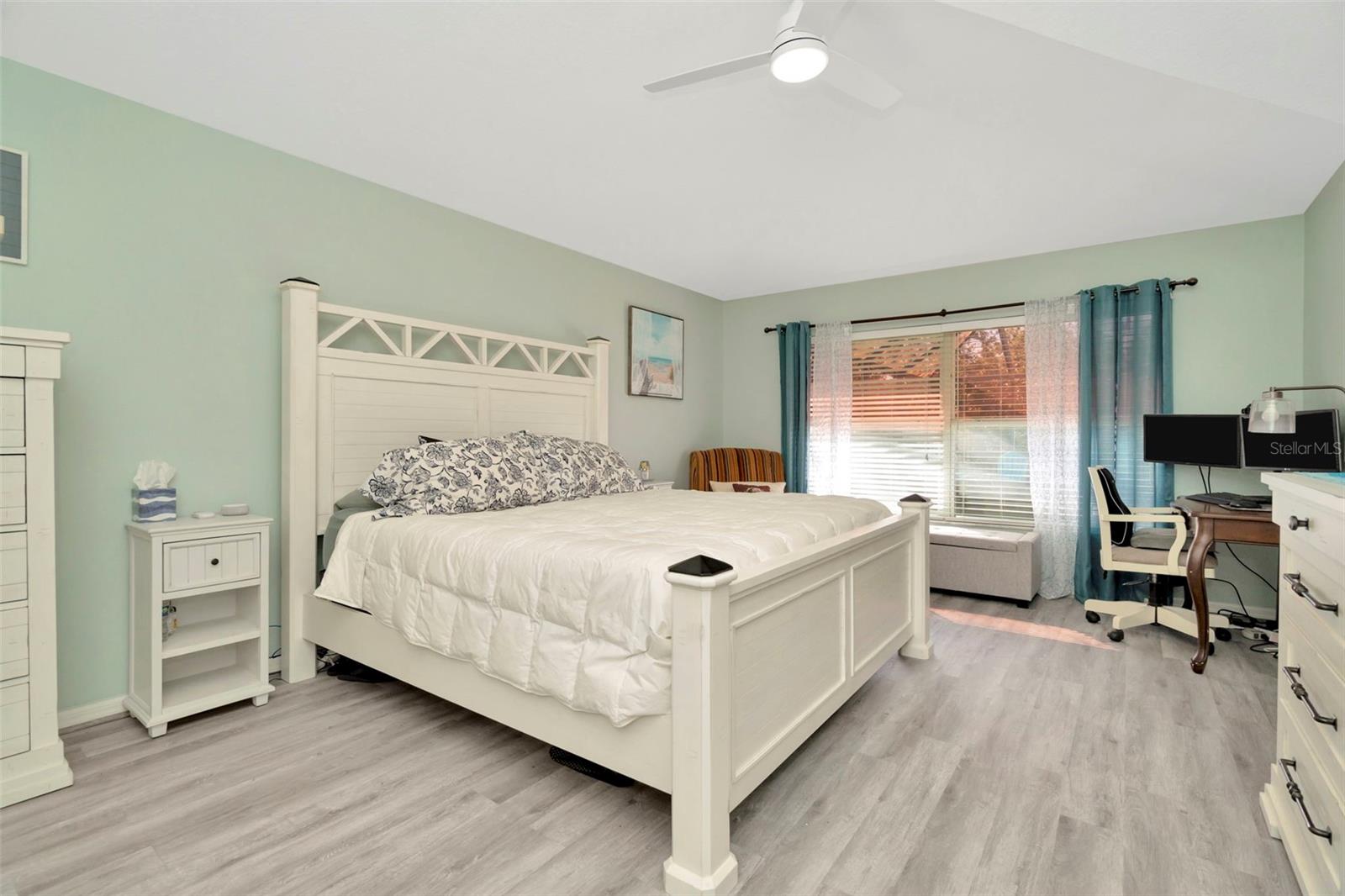 6810 GUILFORD CREST DR, APOLLO BEACH, FL, 33572