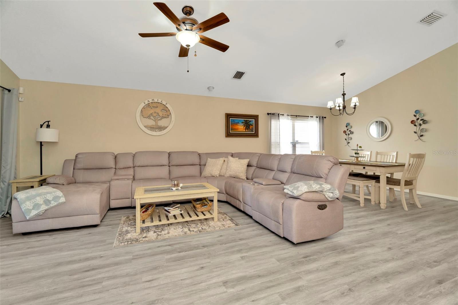 6810 GUILFORD CREST DR, APOLLO BEACH, FL, 33572