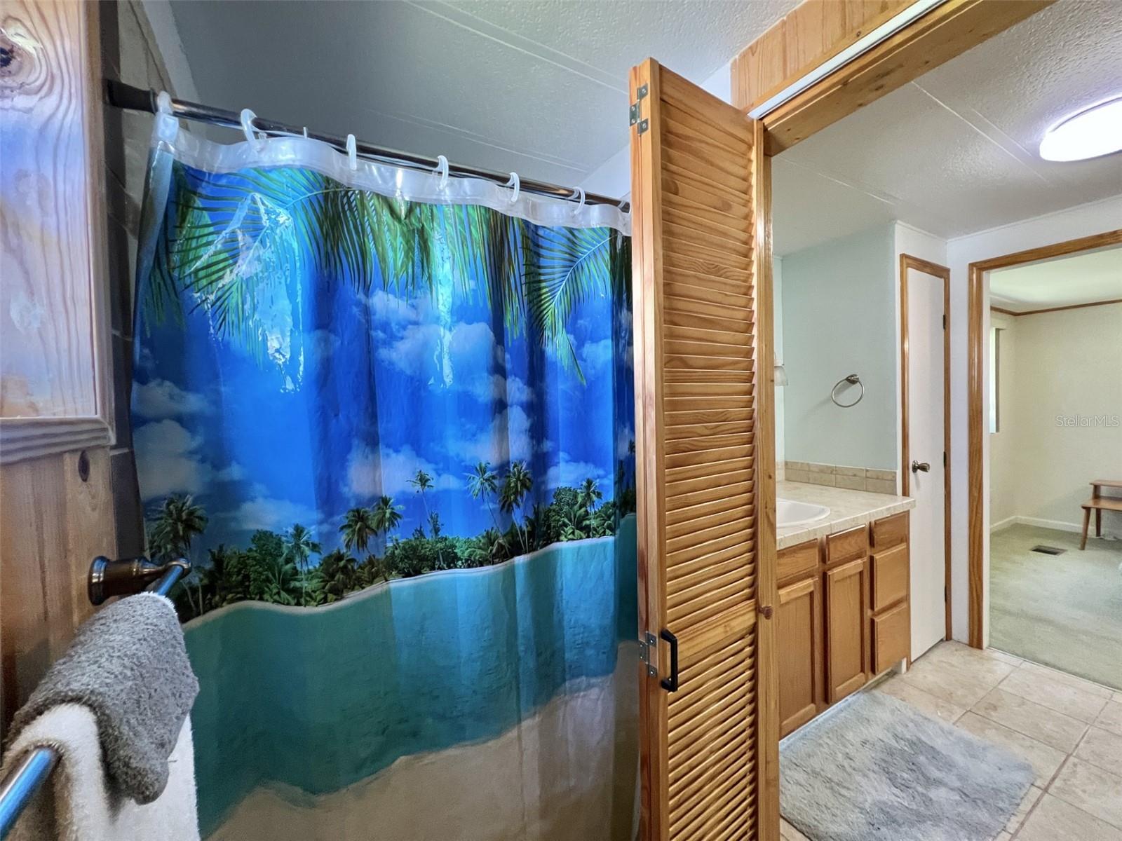 104 CHESTNUT ST, LEESBURG, FL, 34748