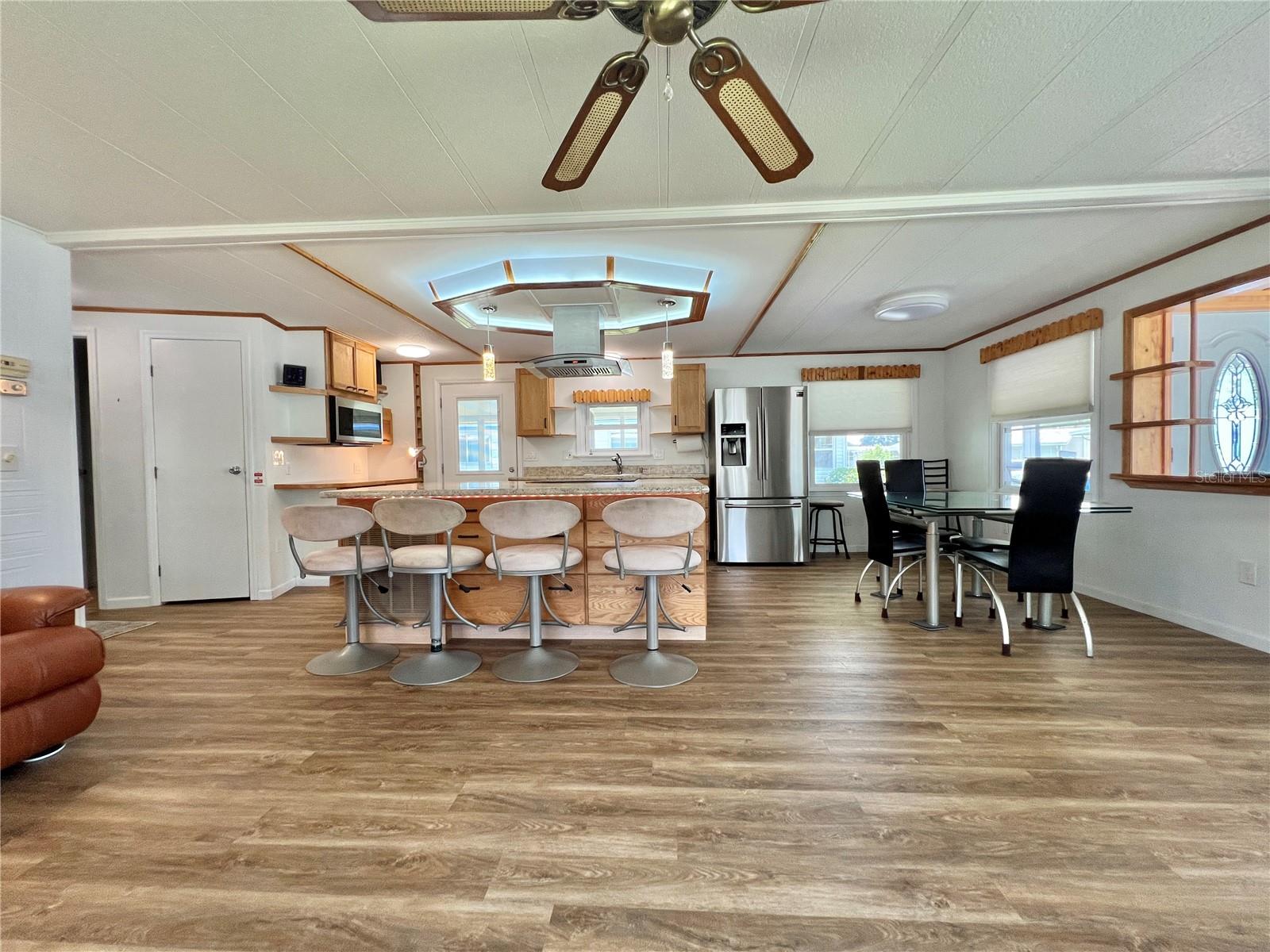 104 CHESTNUT ST, LEESBURG, FL, 34748