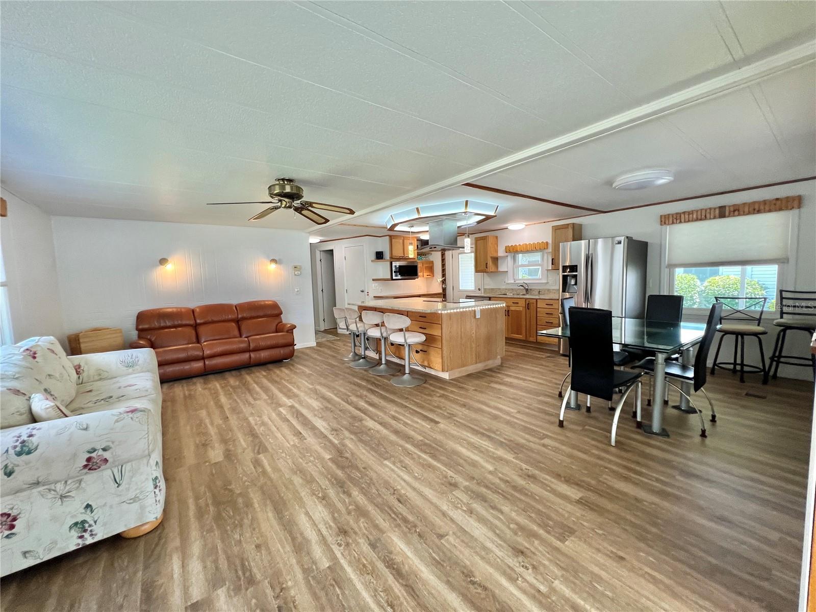 104 CHESTNUT ST, LEESBURG, FL, 34748