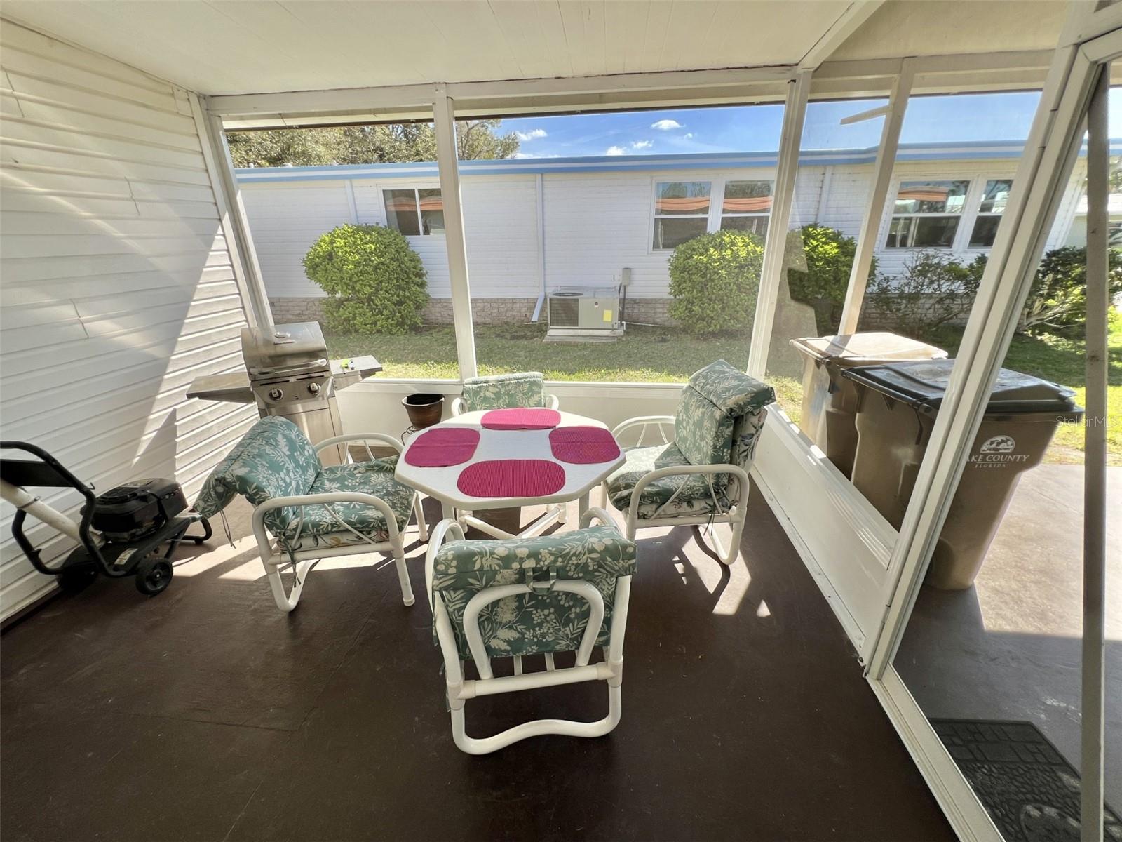 104 CHESTNUT ST, LEESBURG, FL, 34748