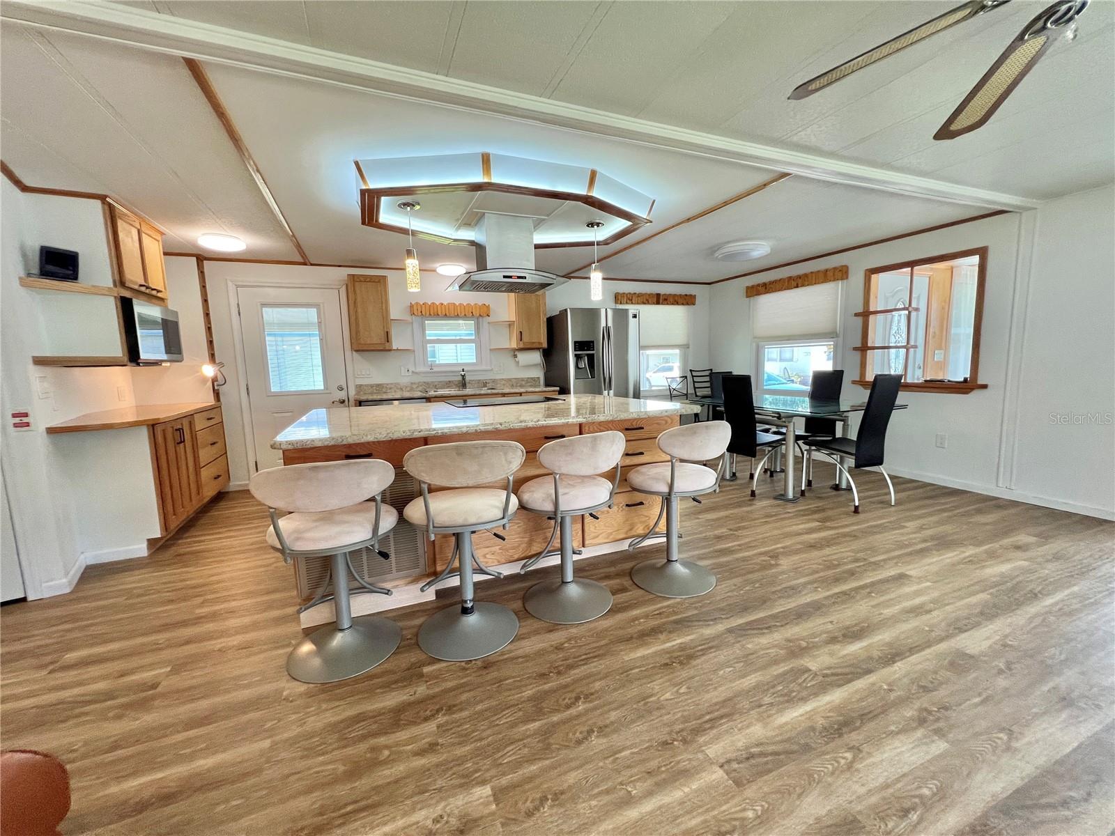 104 CHESTNUT ST, LEESBURG, FL, 34748