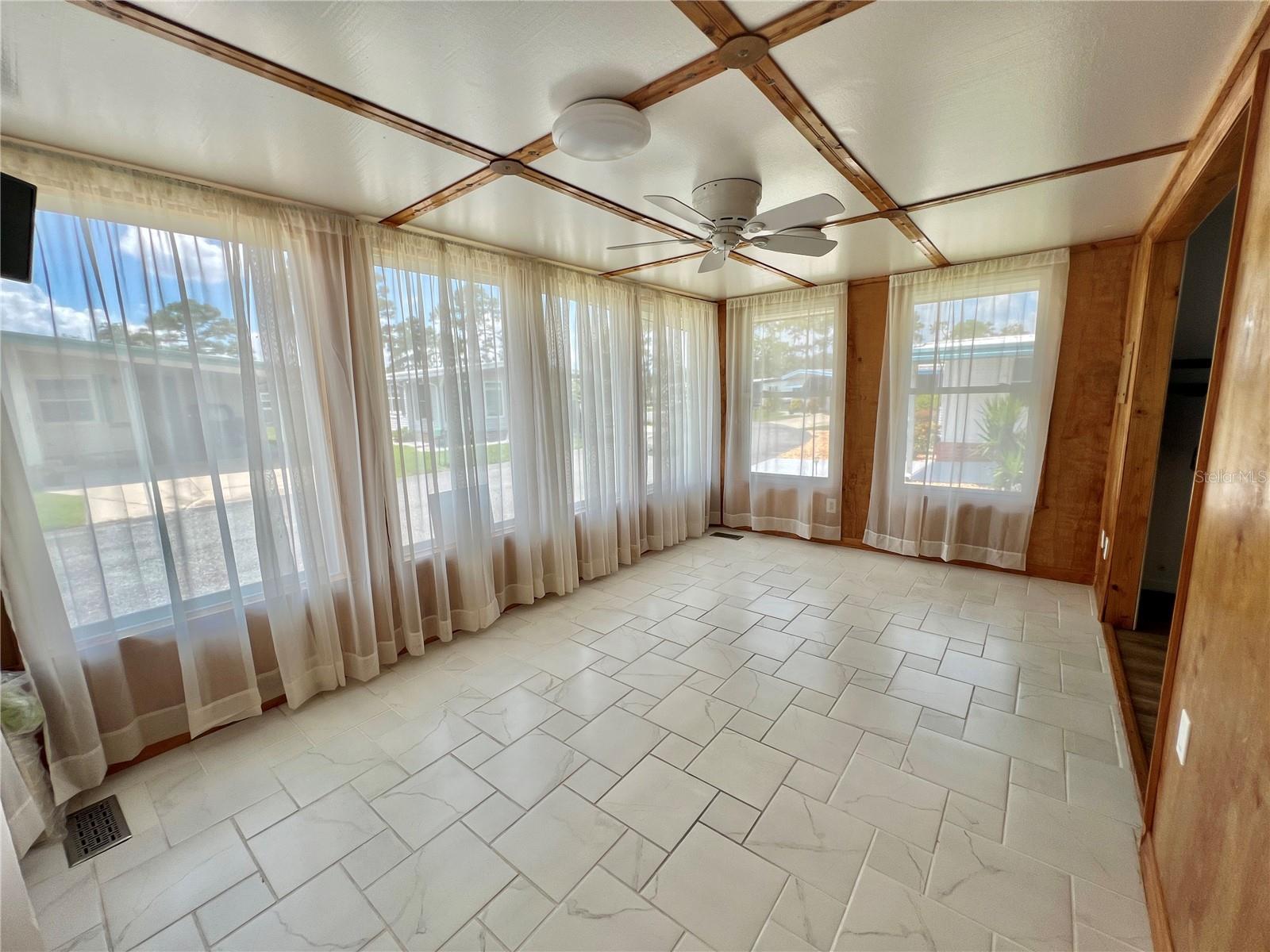 104 CHESTNUT ST, LEESBURG, FL, 34748