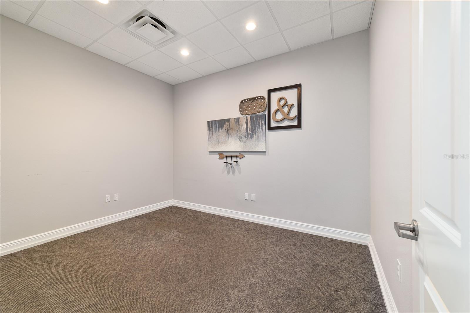 809 COUNTY ROAD 466 #C301, LADY LAKE, FL, 32159