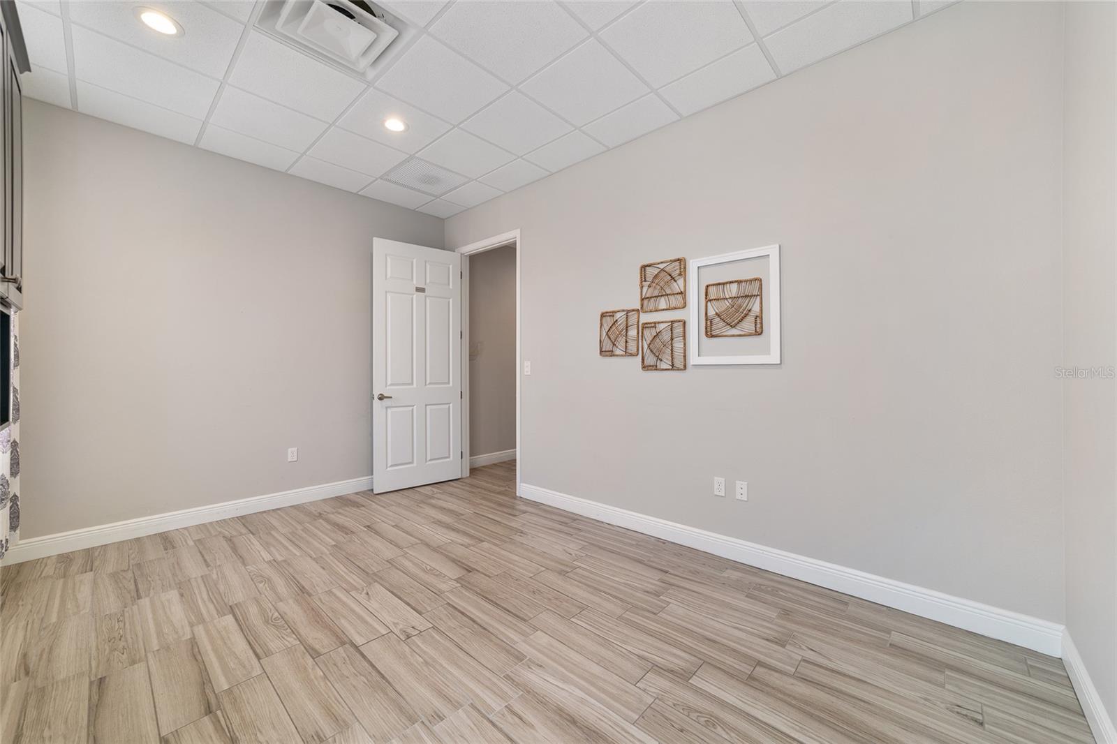 809 COUNTY ROAD 466 #C301, LADY LAKE, FL, 32159