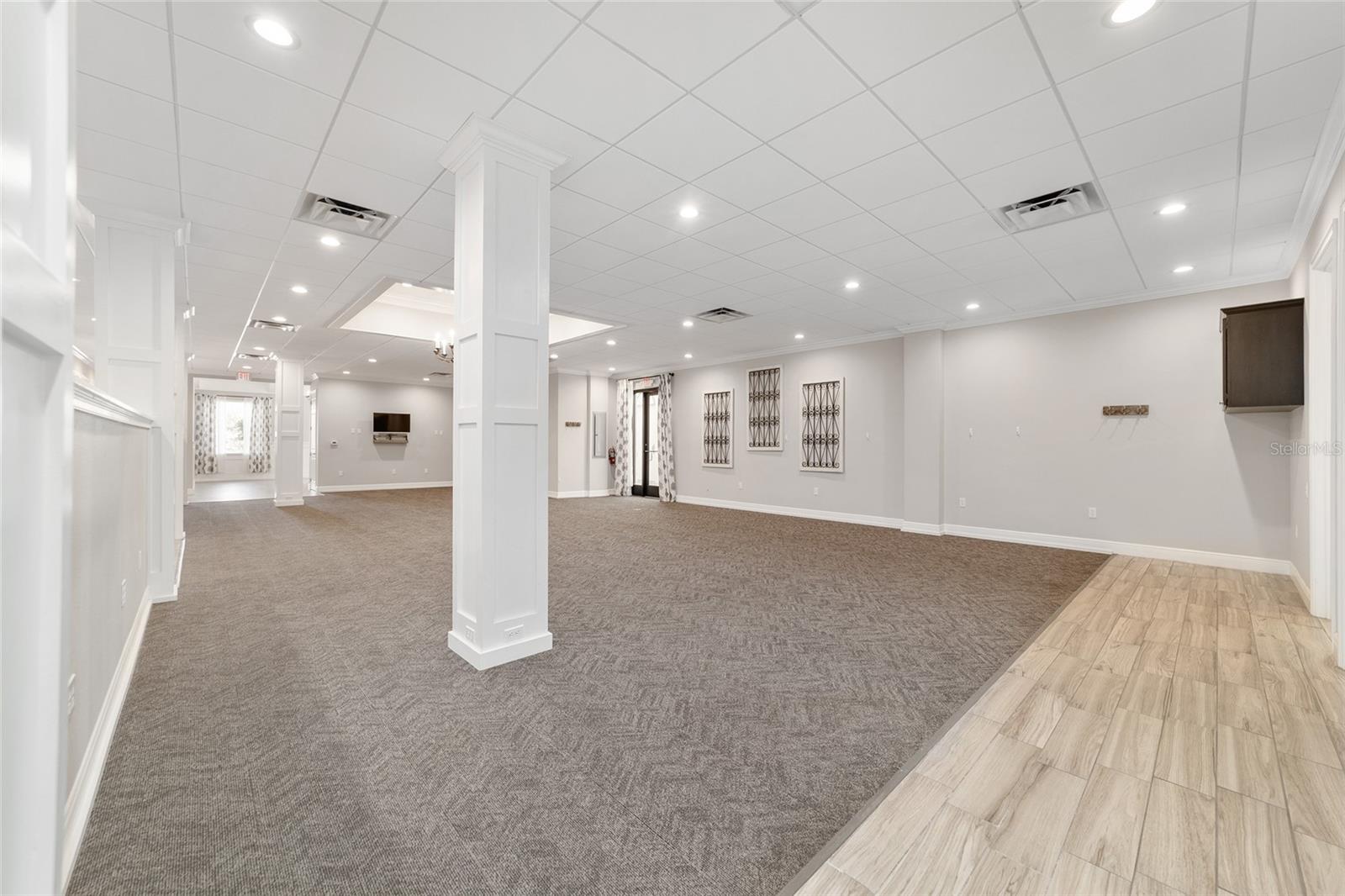 809 COUNTY ROAD 466 #C301, LADY LAKE, FL, 32159