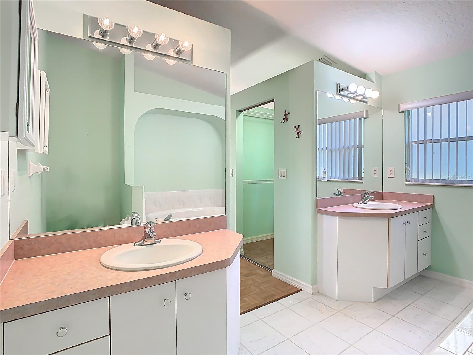 13542 NORMAN CIR, HUDSON, FL, 34669