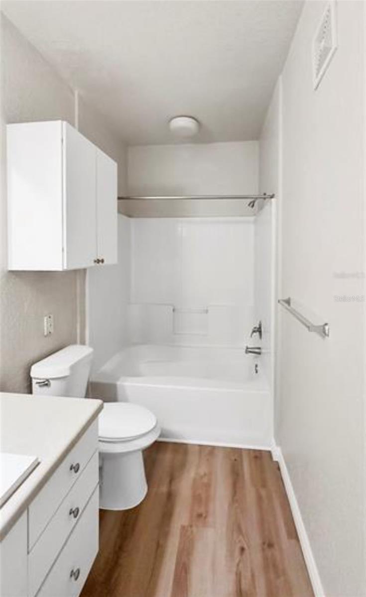 911 N ORANGE AVE #321, ORLANDO, FL, 32801