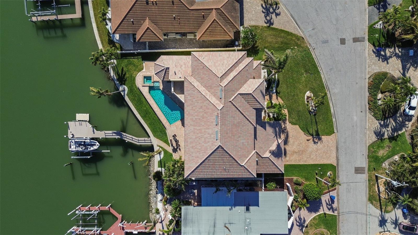 7986 9TH AVE S, ST PETERSBURG, FL, 33707