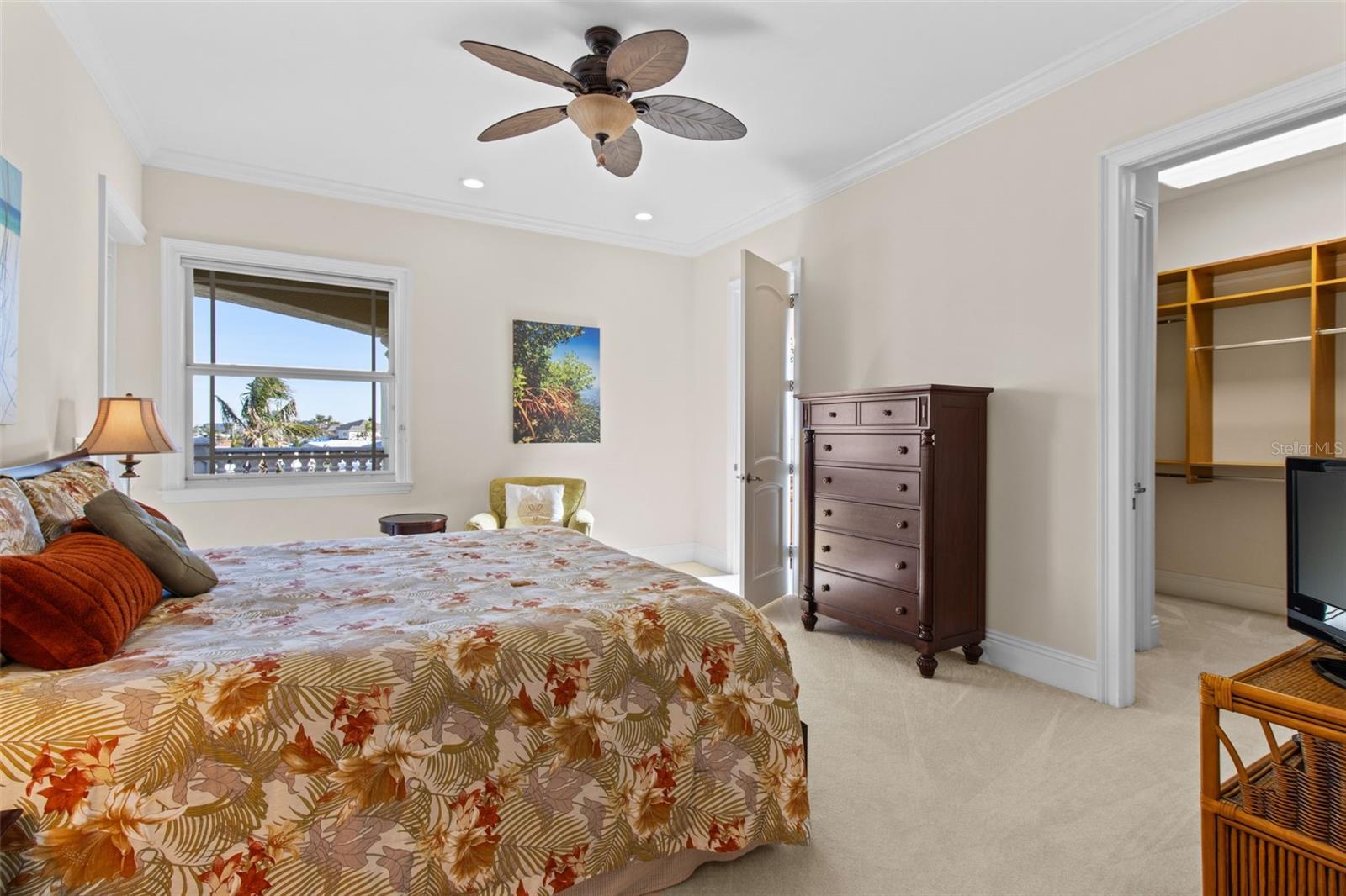 7986 9TH AVE S, ST PETERSBURG, FL, 33707