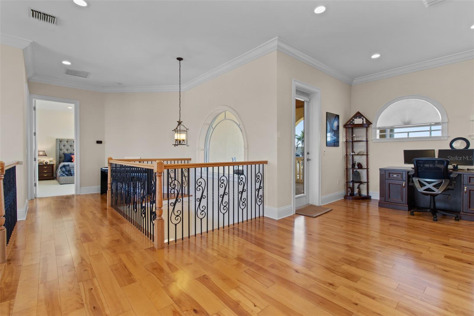 7986 9TH AVE S, ST PETERSBURG, FL, 33707