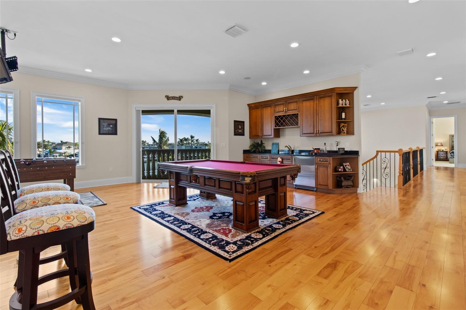7986 9TH AVE S, ST PETERSBURG, FL, 33707