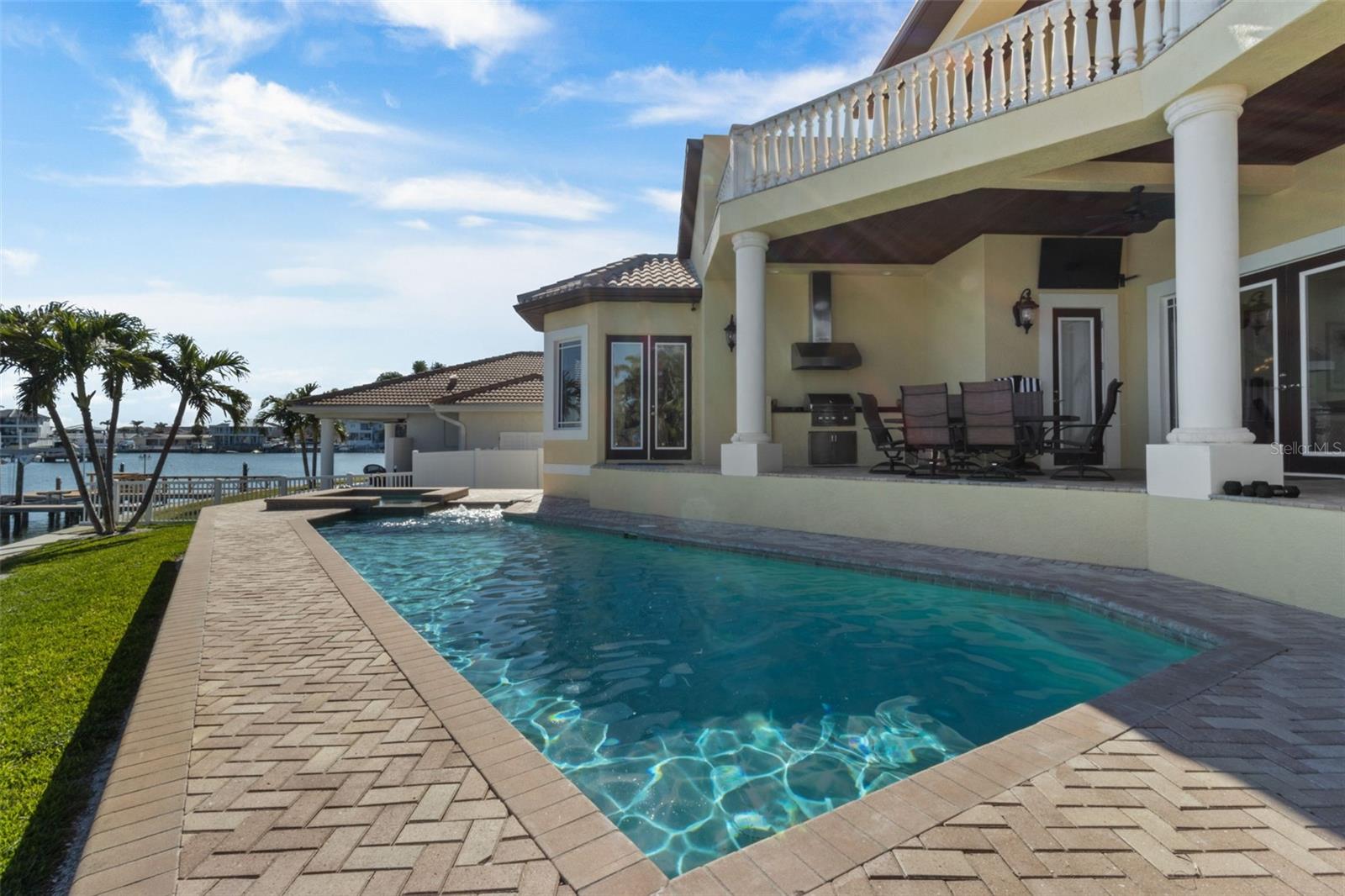 7986 9TH AVE S, ST PETERSBURG, FL, 33707