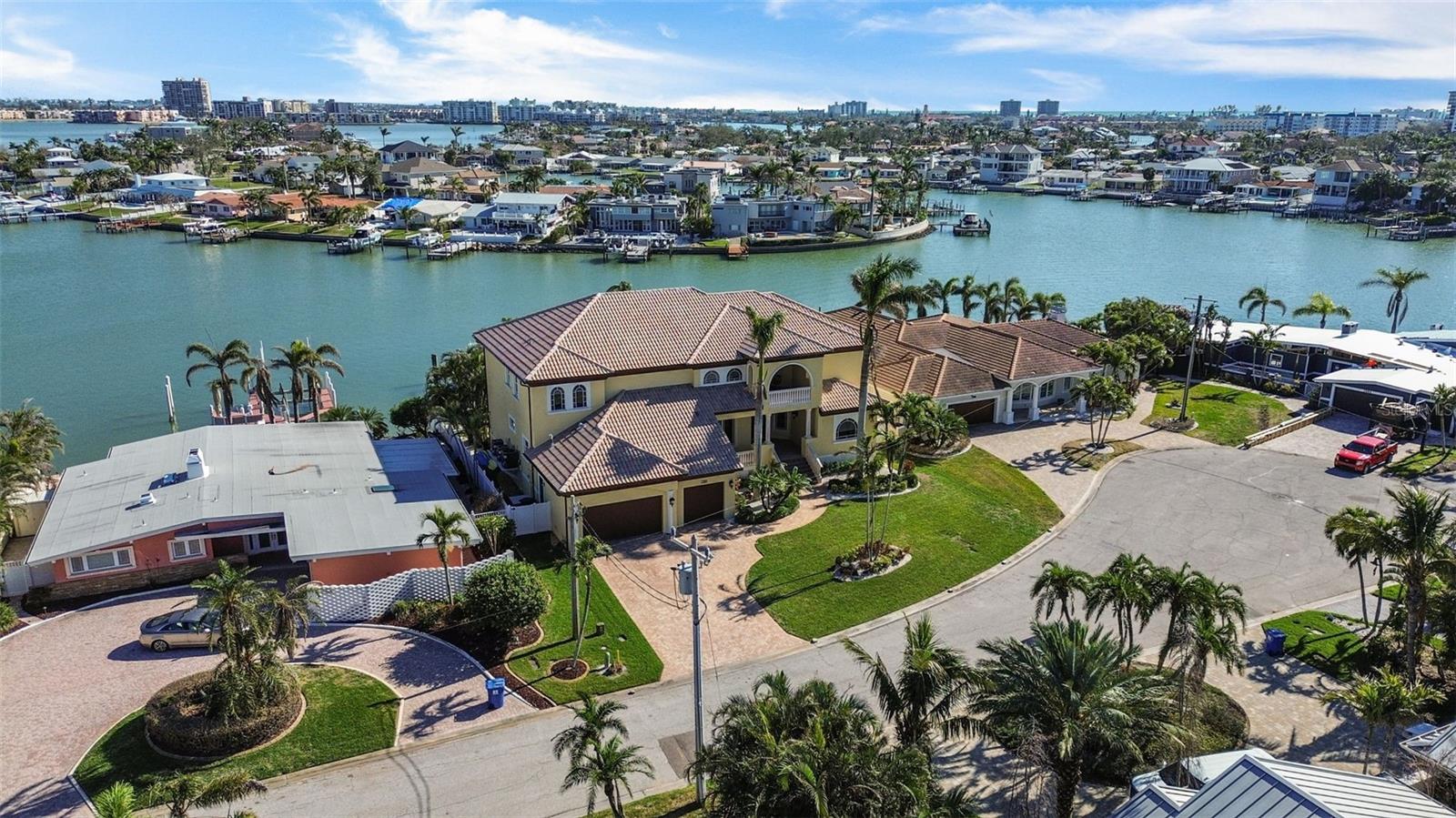 7986 9TH AVE S, ST PETERSBURG, FL, 33707