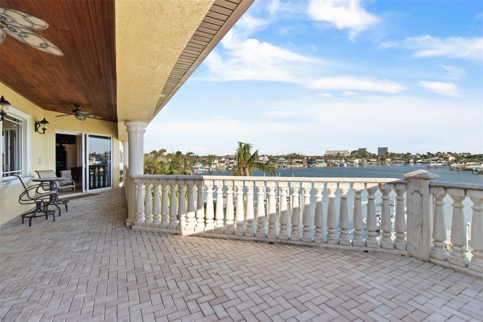 7986 9TH AVE S, ST PETERSBURG, FL, 33707